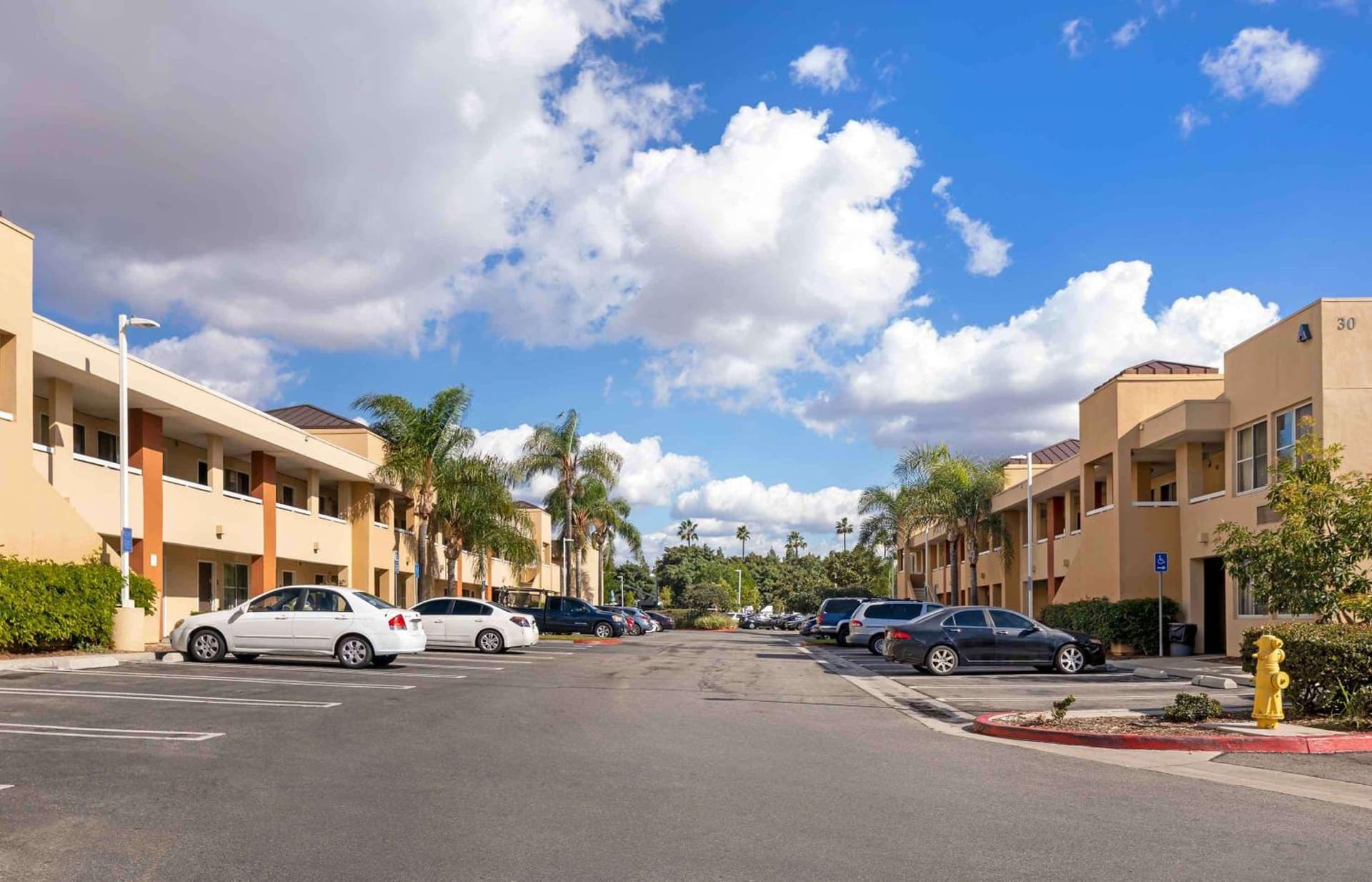 Extended Stay America Suites - Orange County - Irvine Spectrum gallery photo in Irvine, CA — image 5