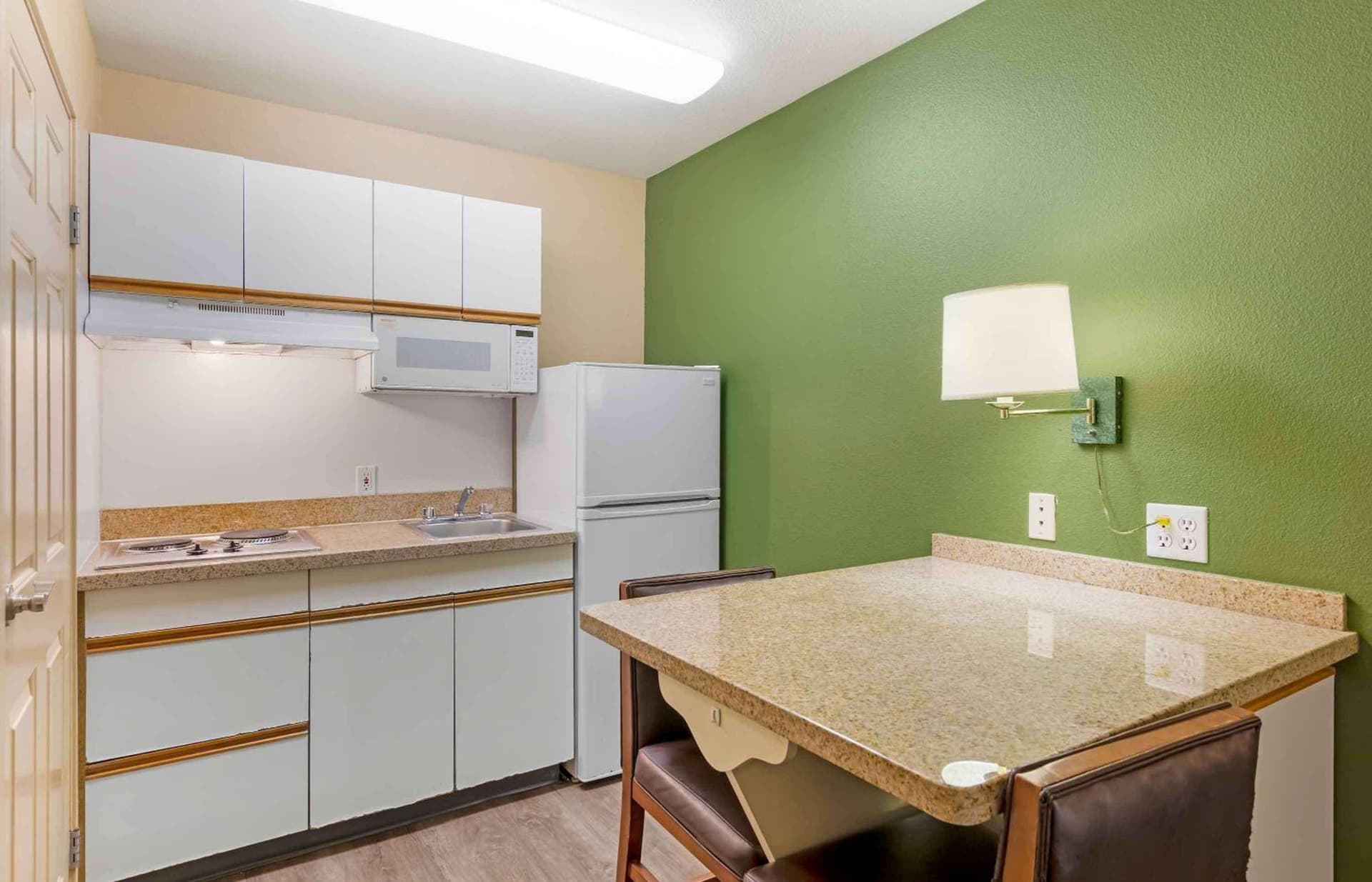Extended Stay America Suites - Orange County - Irvine Spectrum gallery photo in Irvine, CA — image 49