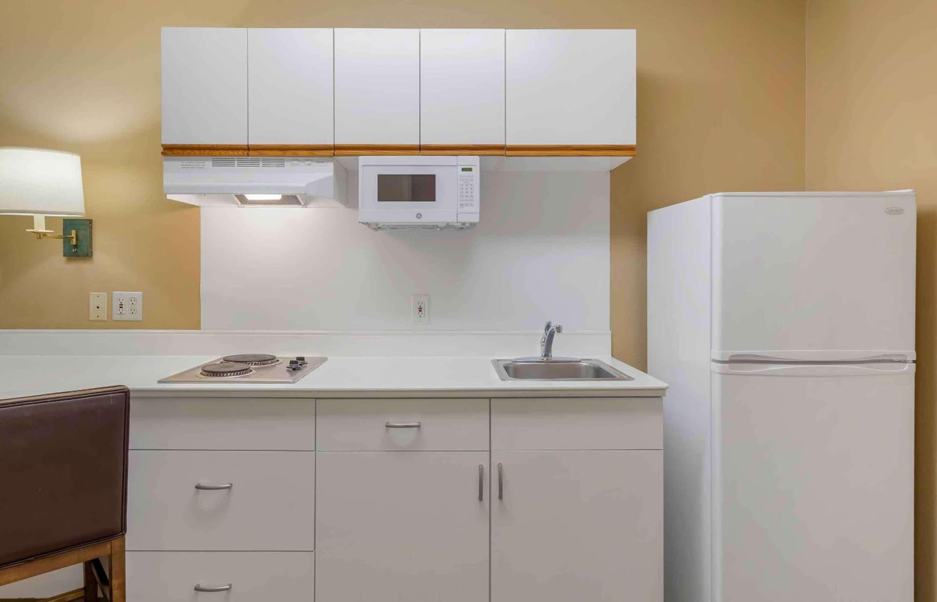 Extended Stay America Suites - Los Angeles - Torrance - Del Amo Circle gallery photo in Torrance, CA — image 32