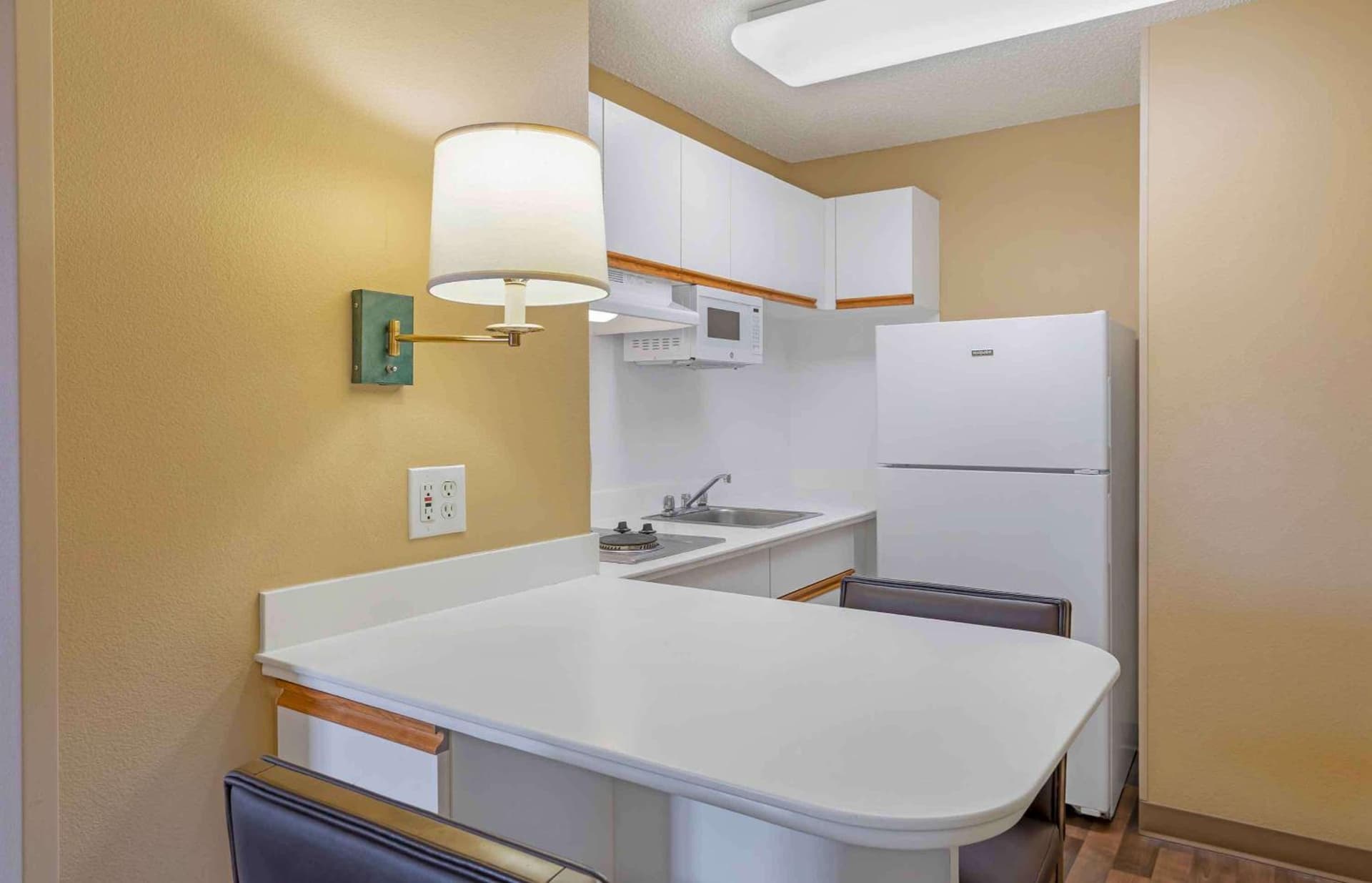 Extended Stay America Suites - Los Angeles - Torrance - Del Amo Circle gallery photo in Torrance, CA — image 57