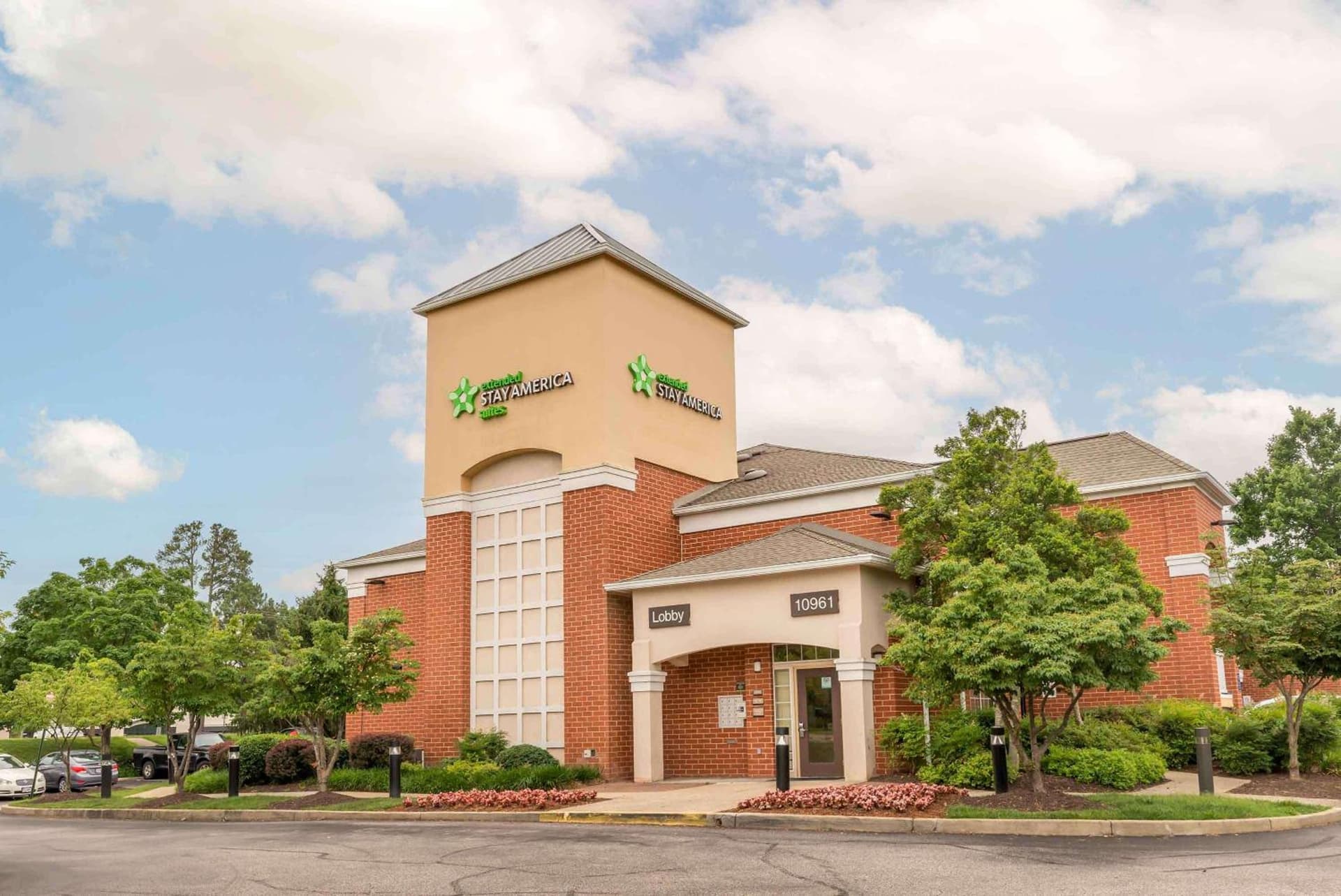 Extended Stay America Select Suites - Richmond - West End - I-64 featured exterior or lobby in Short Pump, VA — similar hotel