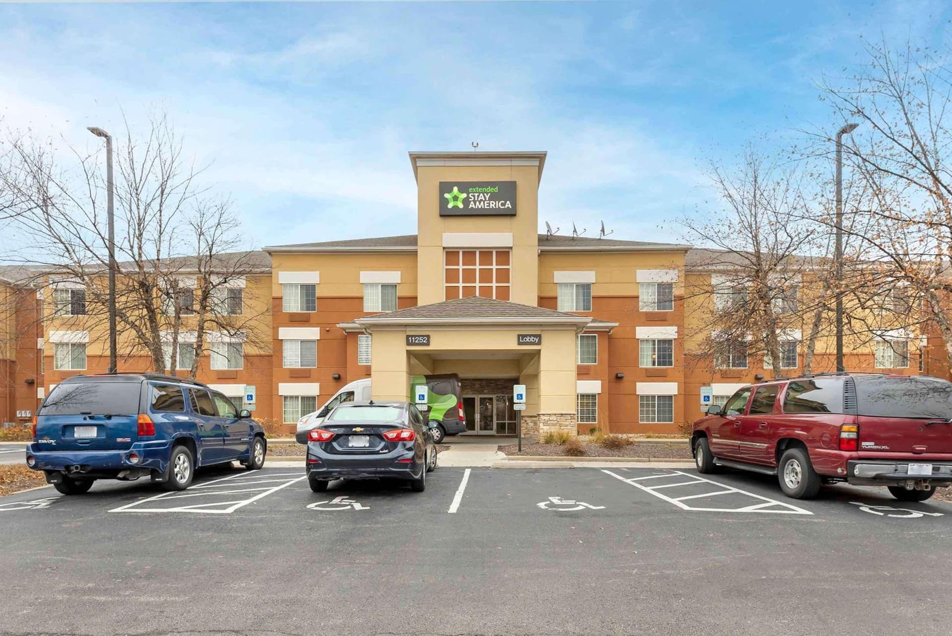 Extended Stay America Select Suites - St Louis - Airport - Central featured exterior or lobby in Bridgeton, MO — similar hotel