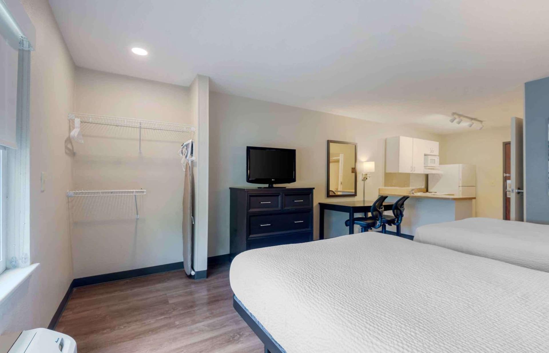 Extended Stay America Suites - Dallas - Coit Road gallery photo in Dallas, TX — image 21