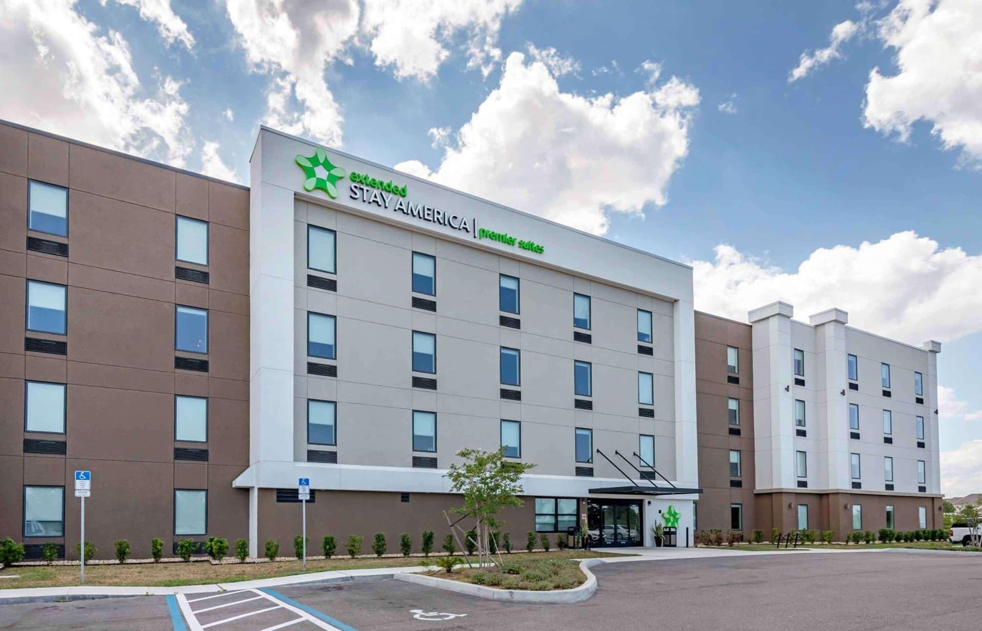 Extended Stay America Premier Suites - Melbourne - Palm Bay featured exterior or lobby in West Melbourne, FL — similar hotel