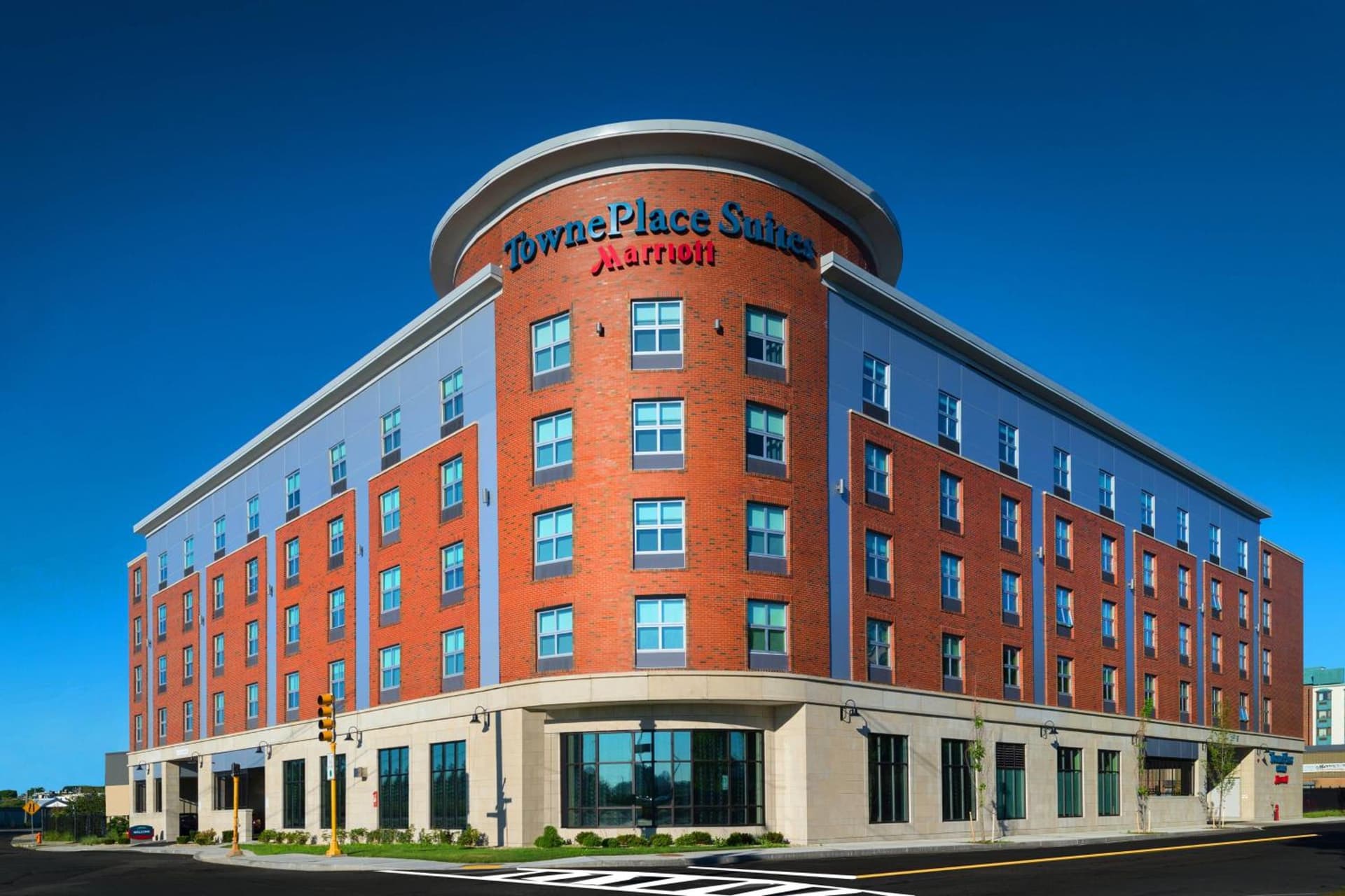 TownePlace Suites by Marriott Boston Logan Airport/Chelsea interior in Chelsea, MA — gallery photo 2