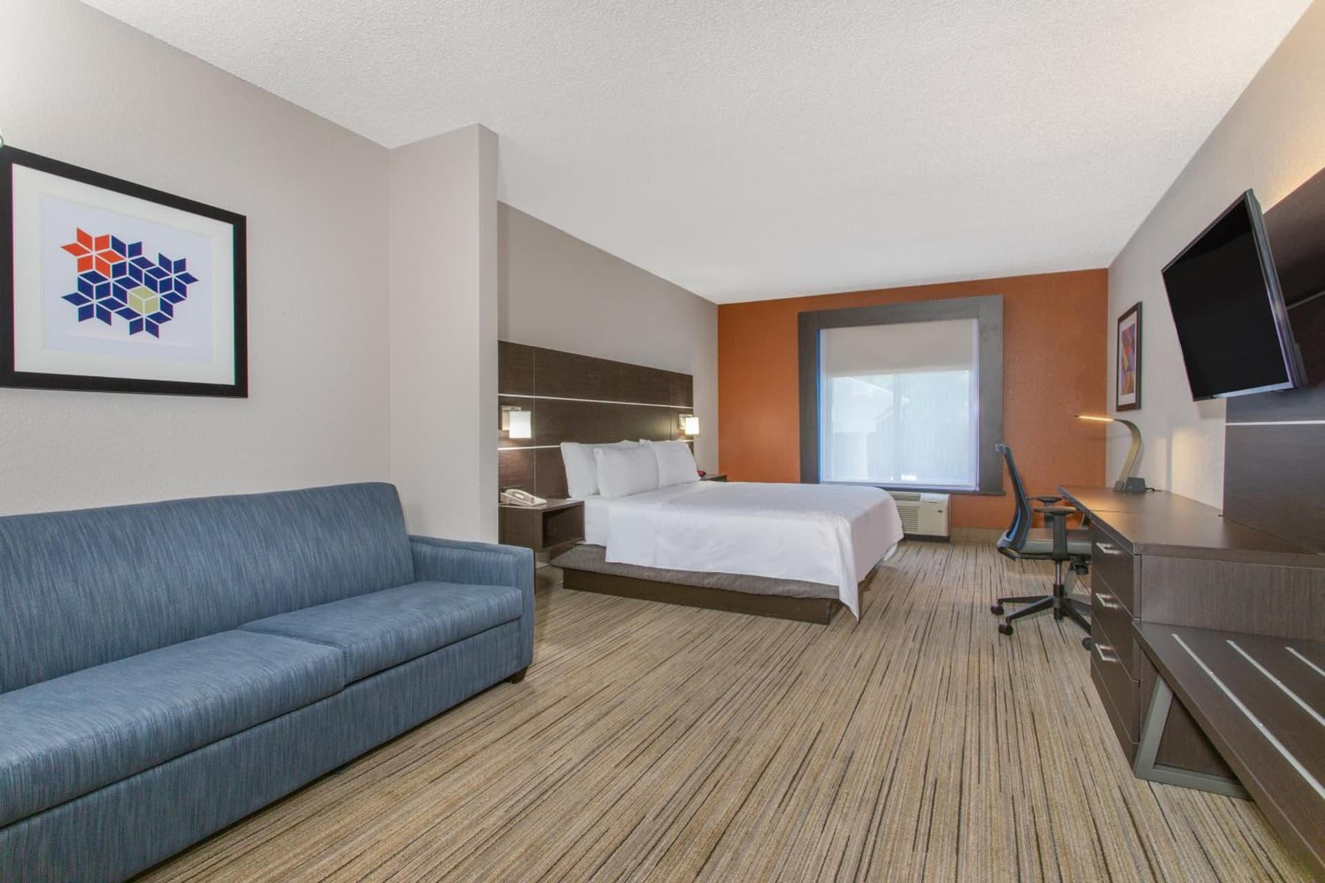 Holiday Inn Express and Suites Silver Springs - Ocala by IHG gallery photo in Silver Springs, FL — image 43