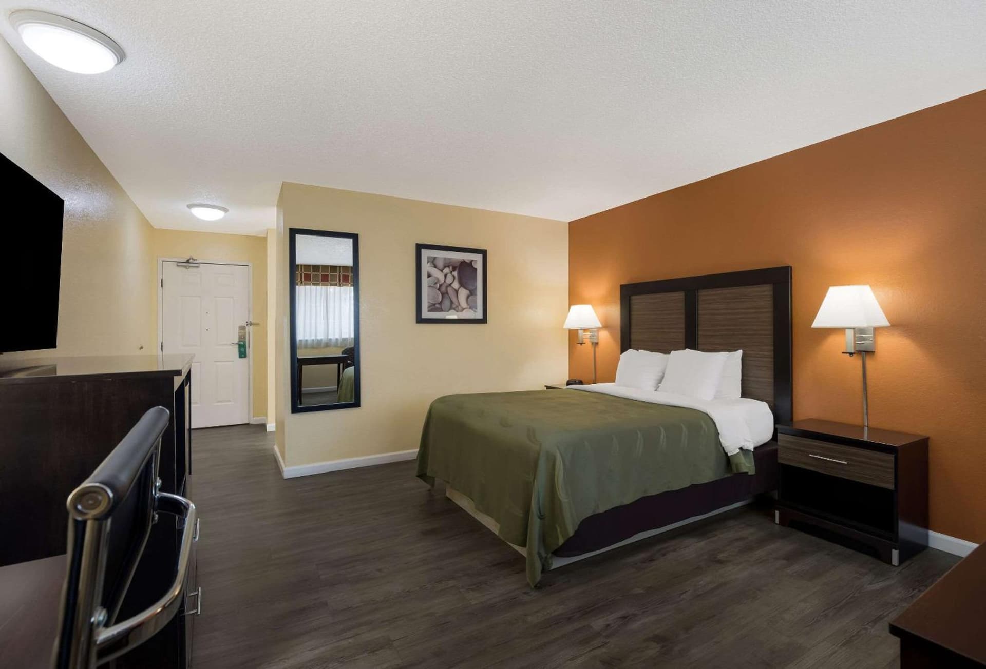 Quality Inn & Suites Medford Airport gallery photo in Medford, OR — image 23