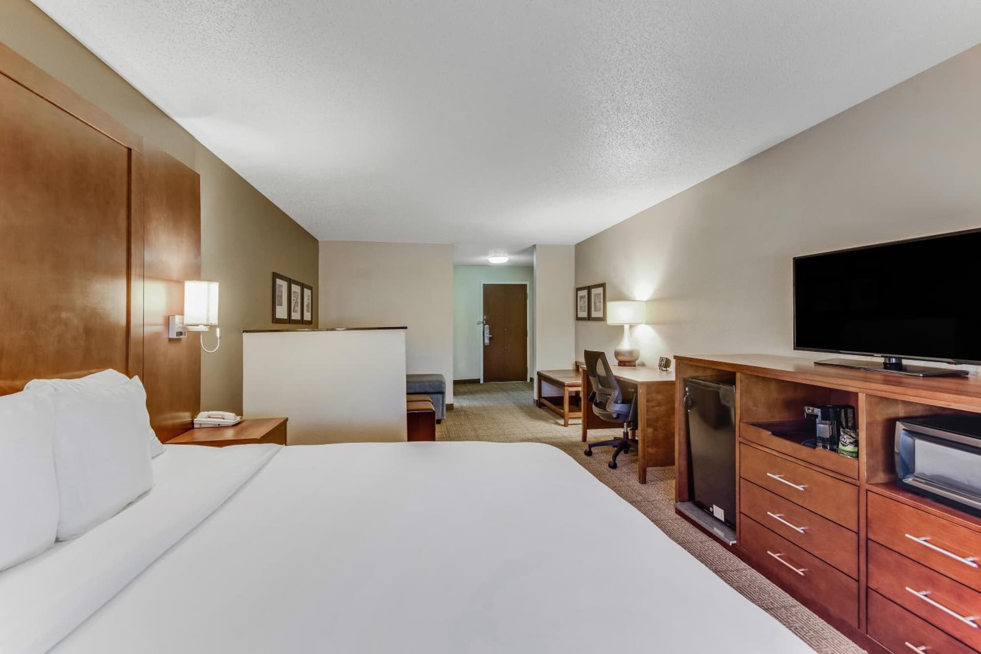 Comfort Suites Huntsville MidCity District at Research Park gallery photo in Huntsville, AL — image 54