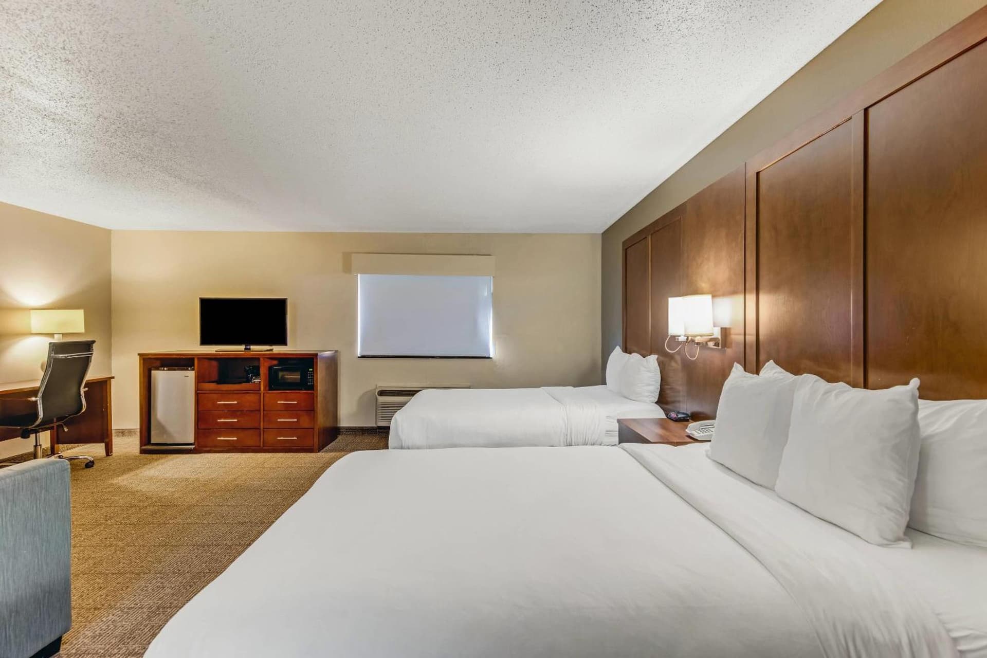 Comfort Suites Huntsville MidCity District at Research Park gallery photo in Huntsville, AL — image 17