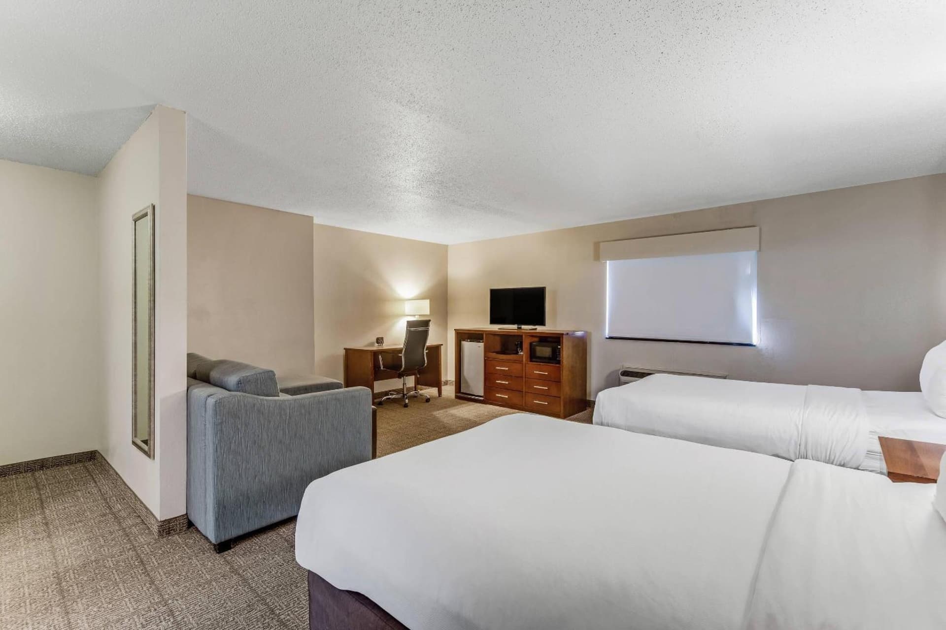 Comfort Suites Huntsville MidCity District at Research Park gallery photo in Huntsville, AL — image 18