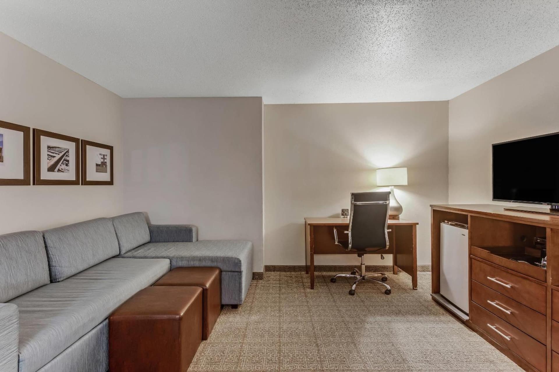 Comfort Suites Huntsville MidCity District at Research Park gallery photo in Huntsville, AL — image 21