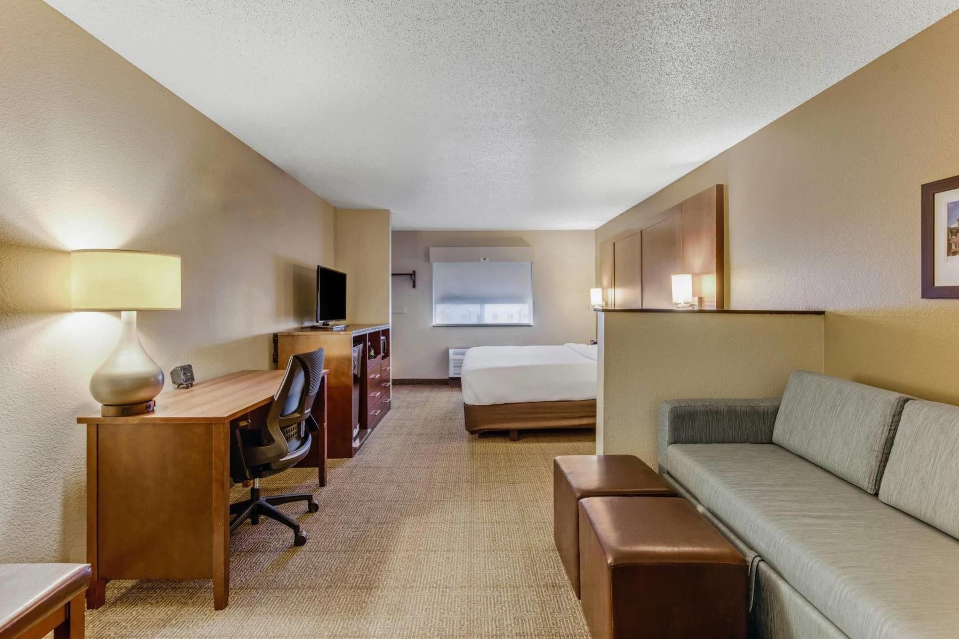 Comfort Suites Huntsville MidCity District at Research Park gallery photo in Huntsville, AL — image 25