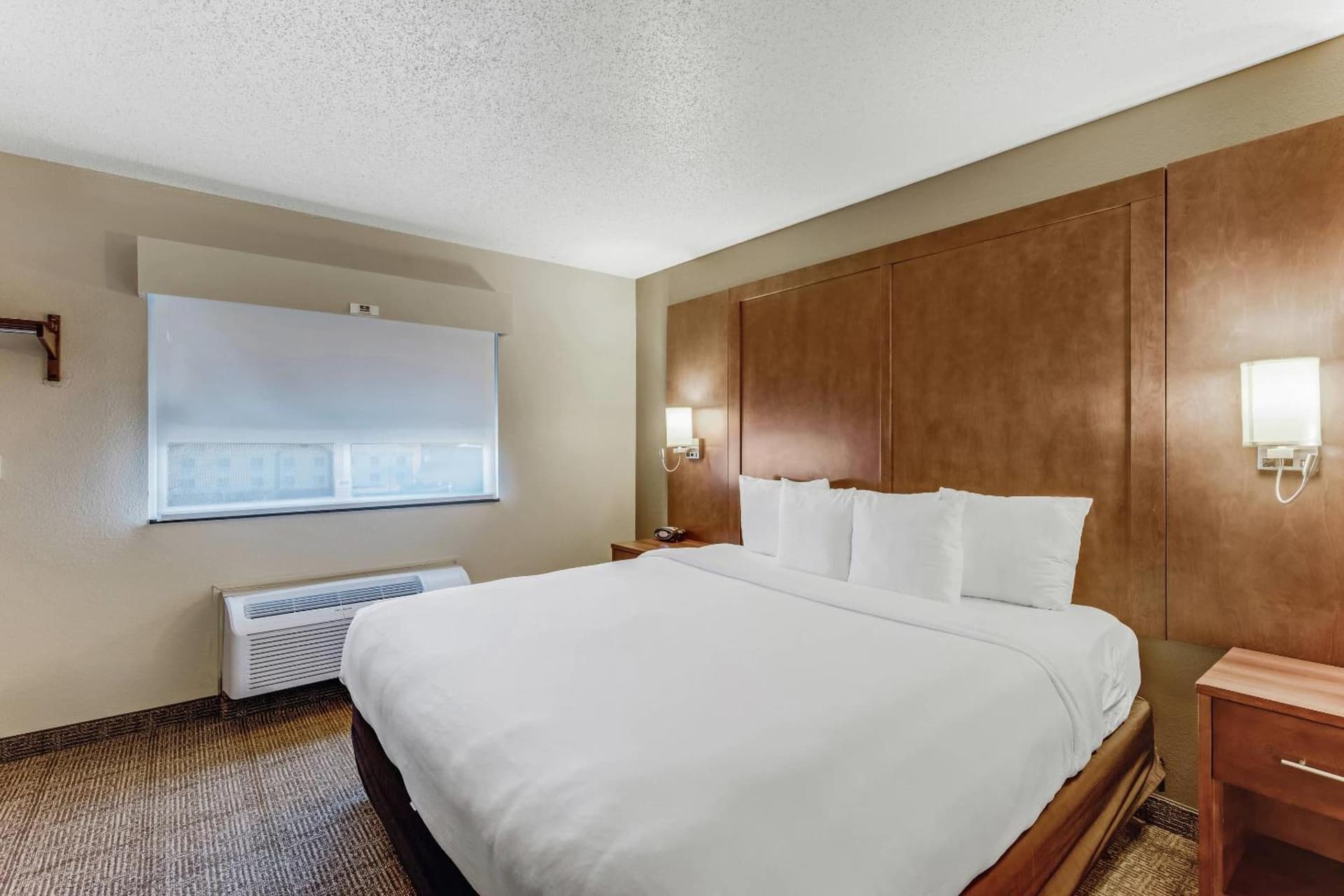 Comfort Suites Huntsville MidCity District at Research Park gallery photo in Huntsville, AL — image 26