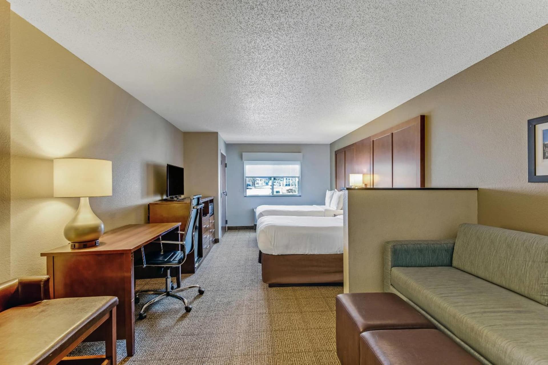 Comfort Suites Huntsville MidCity District at Research Park gallery photo in Huntsville, AL — image 28