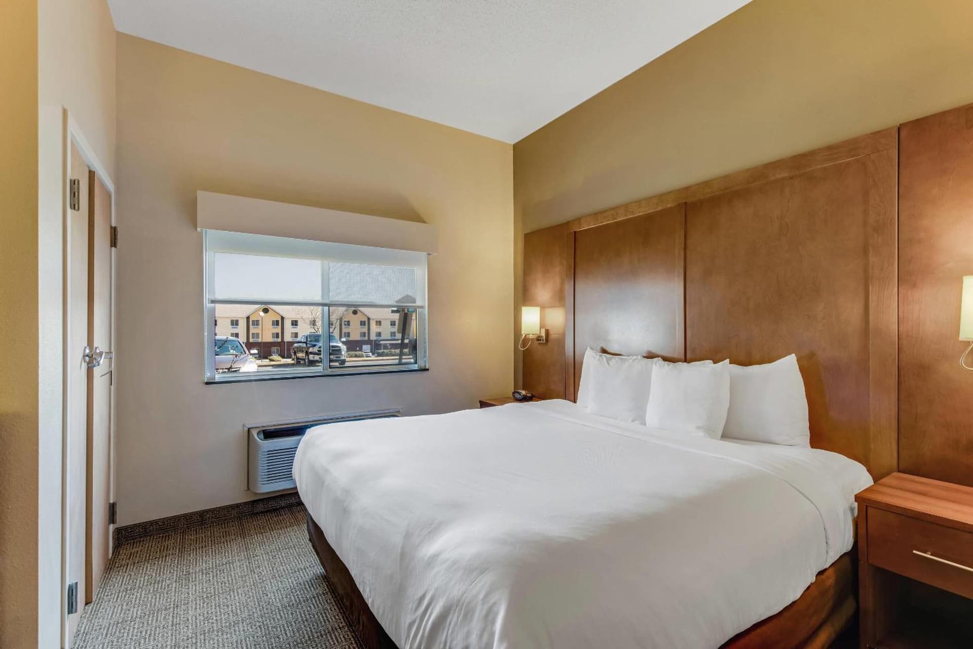 Comfort Suites Huntsville MidCity District at Research Park gallery photo in Huntsville, AL — image 32