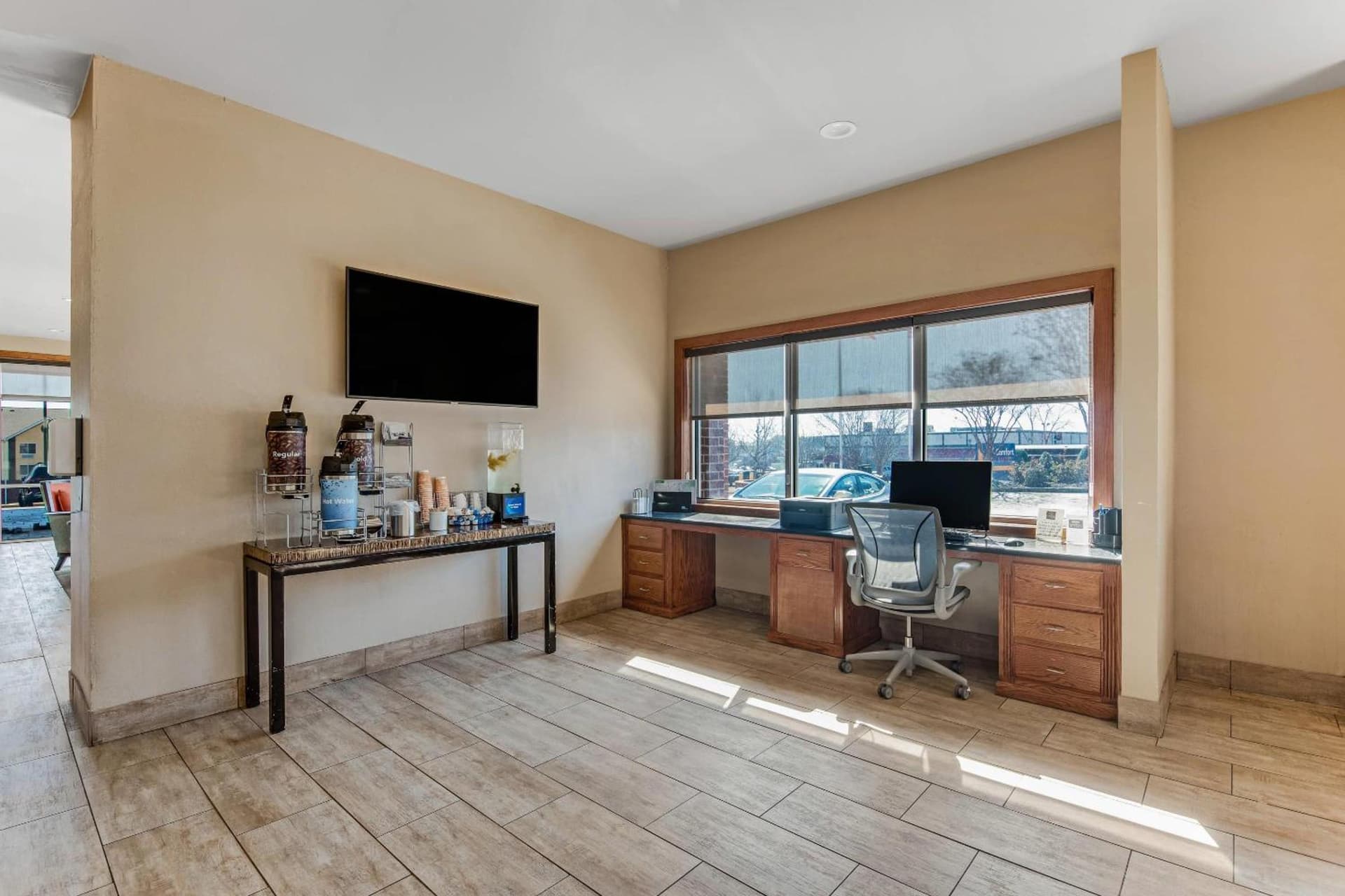 Comfort Suites Huntsville MidCity District at Research Park gallery photo in Huntsville, AL — image 36