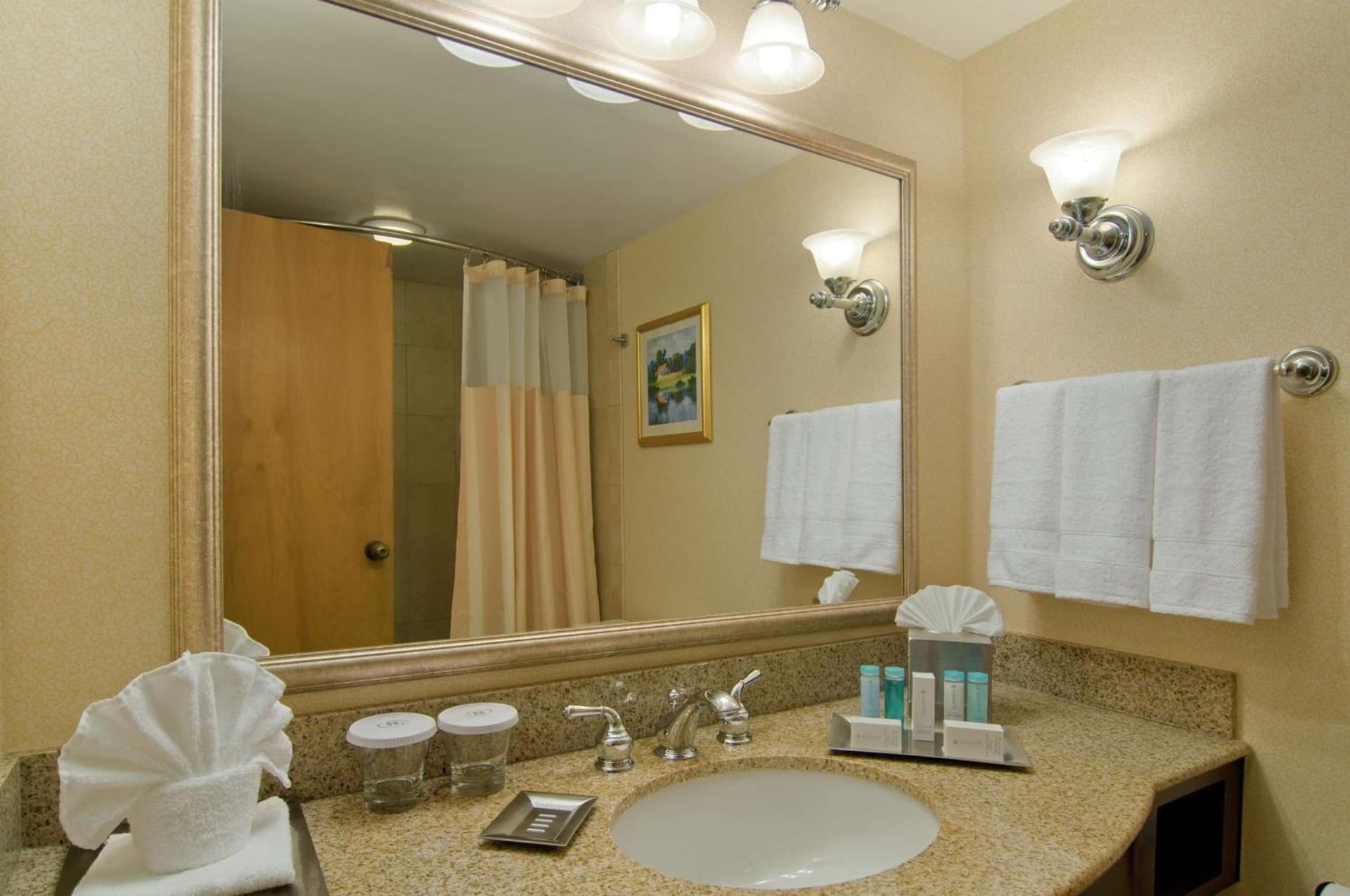 Hilton Raleigh North Hills gallery photo in Raleigh, NC — image 14