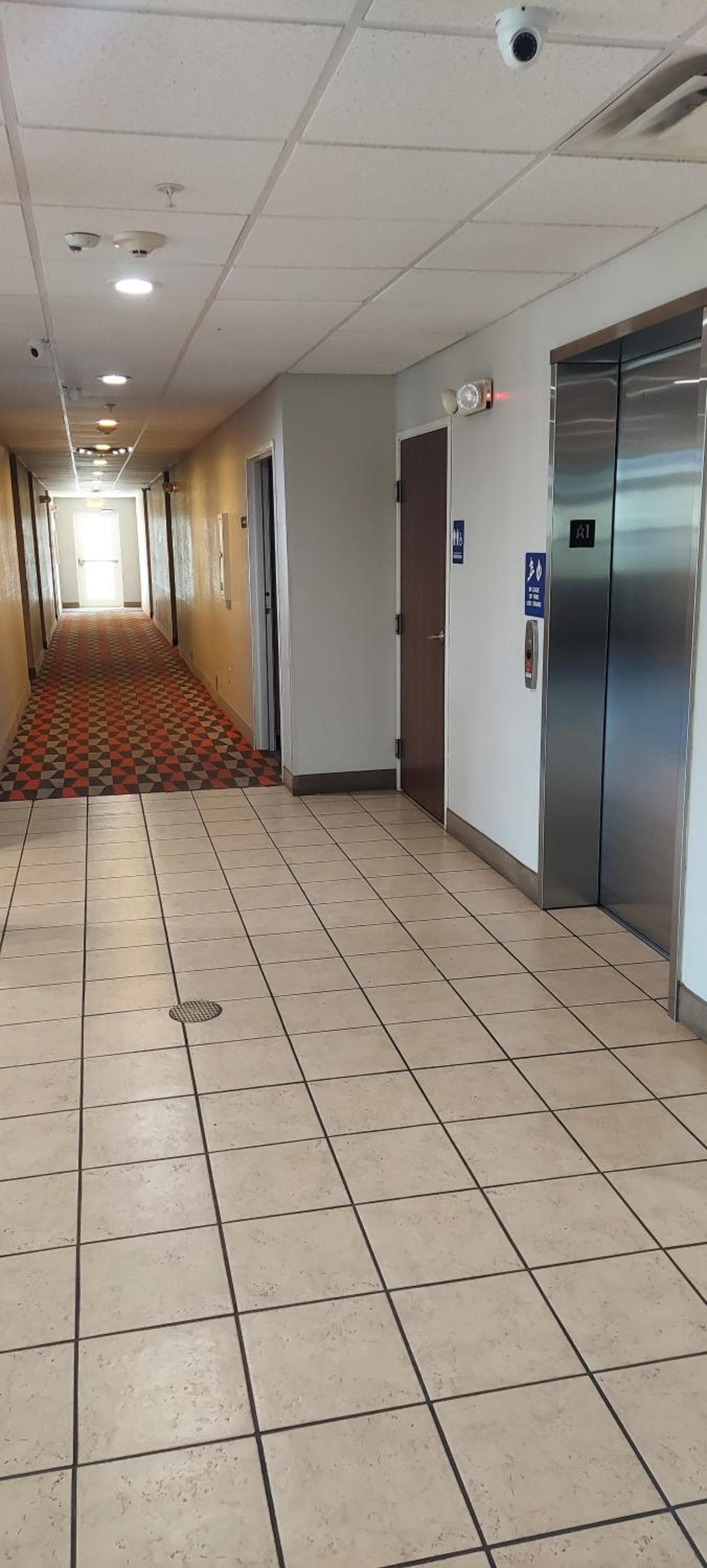 Microtel Inn & Suites by Wyndham Hoover/Birmingham property views in Hoover, AL — gallery photo 3