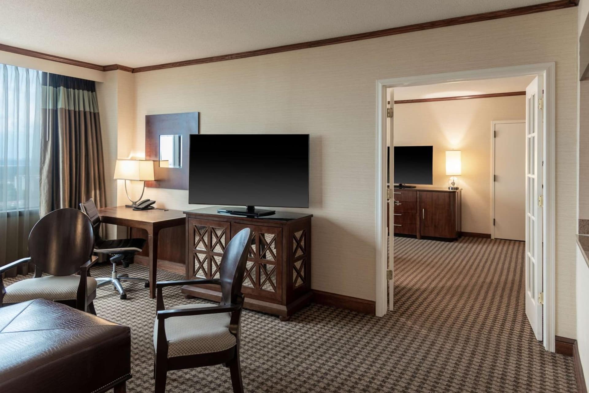 Hilton Alexandria Mark Center gallery photo in Alexandria, VA — image 11