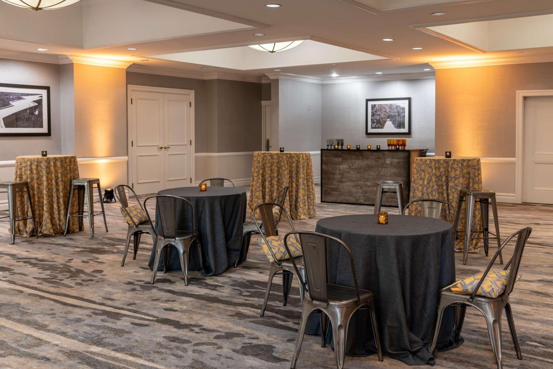 Hilton Alexandria Mark Center gallery photo in Alexandria, VA — image 73