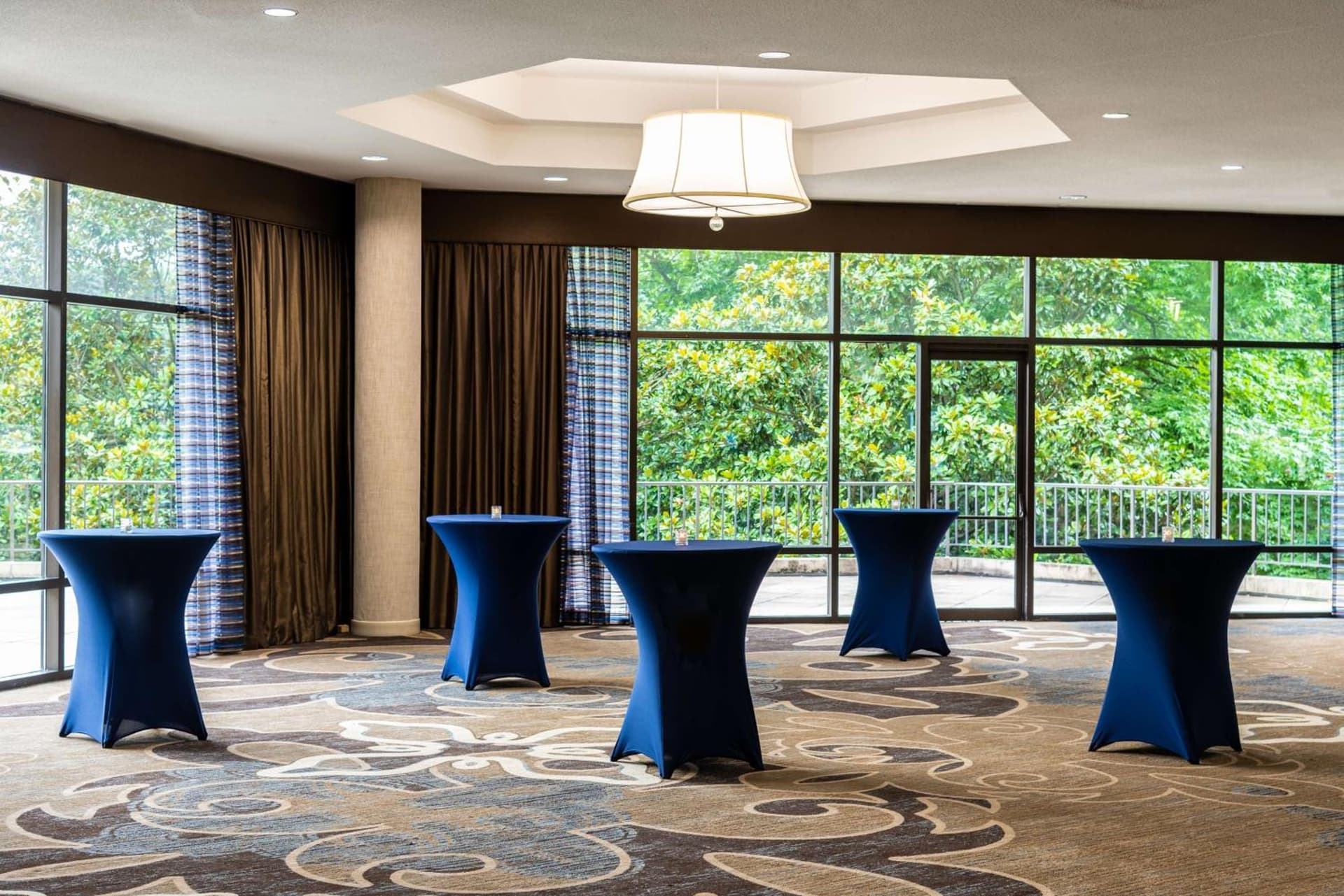 Hilton Alexandria Mark Center gallery photo in Alexandria, VA — image 91