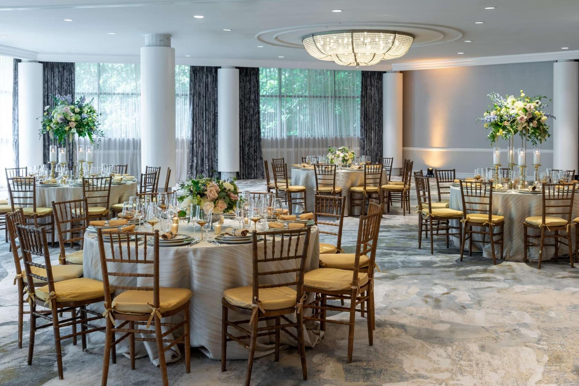 Hilton Alexandria Mark Center gallery photo in Alexandria, VA — image 8