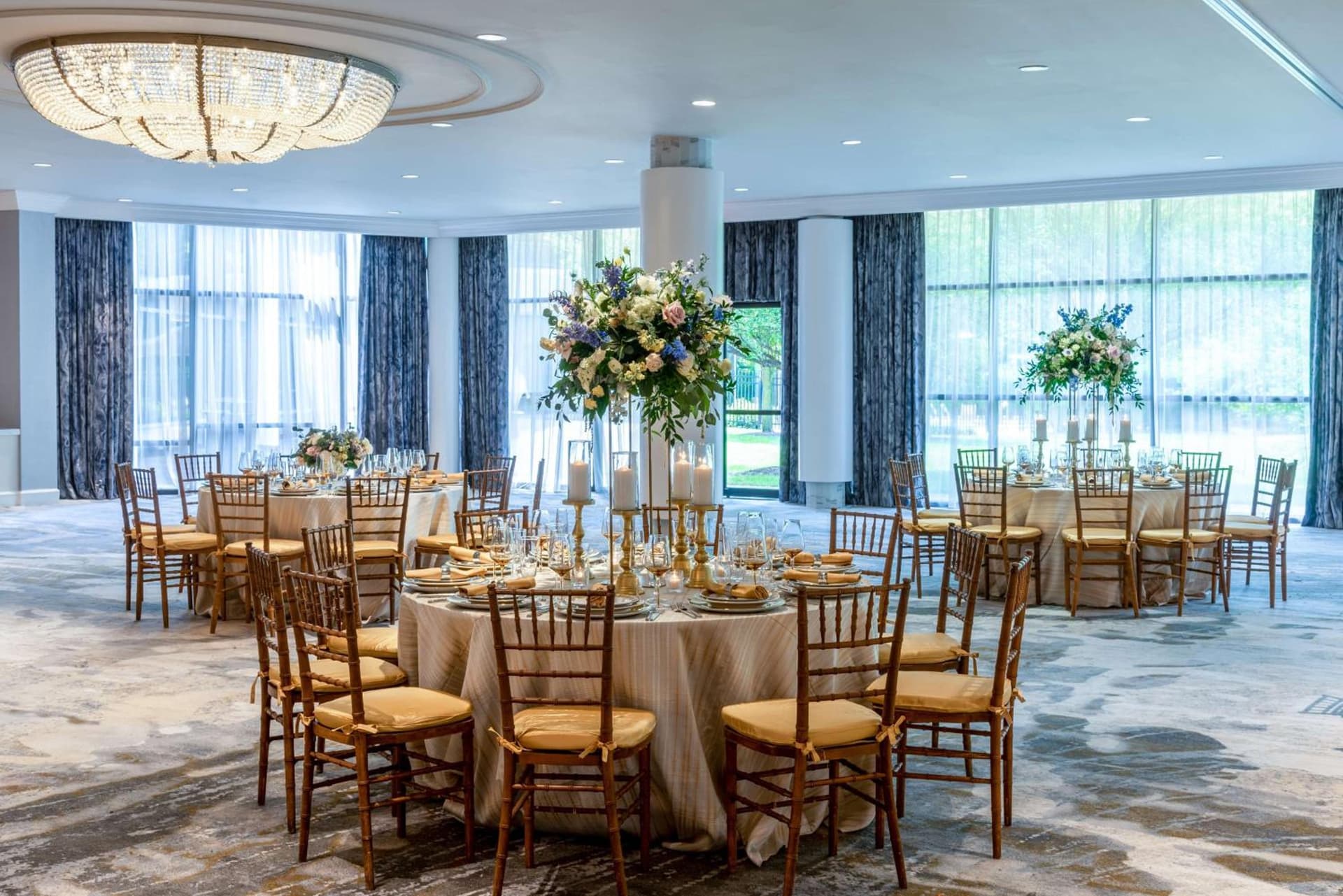 Hilton Alexandria Mark Center gallery photo in Alexandria, VA — image 86
