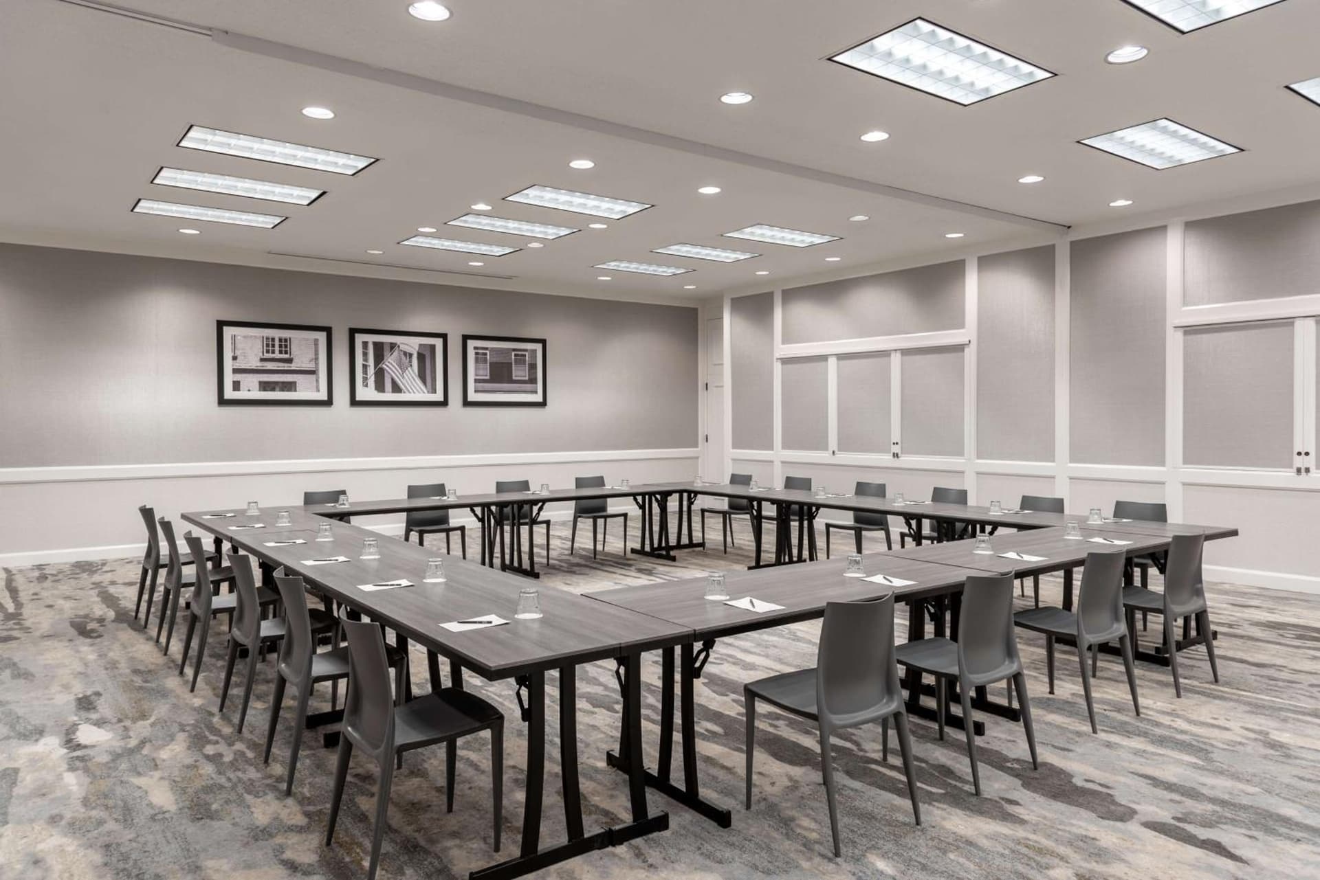 Hilton Alexandria Mark Center gallery photo in Alexandria, VA — image 63