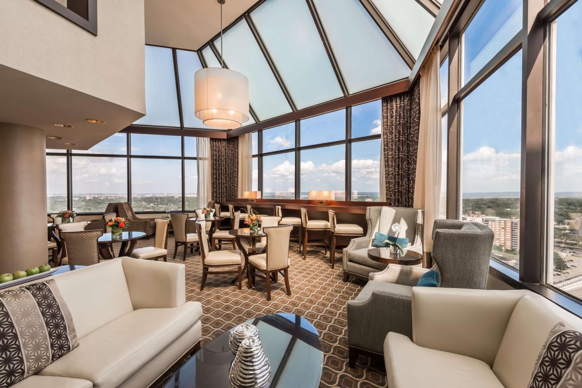 Hilton Alexandria Mark Center gallery photo in Alexandria, VA — image 31