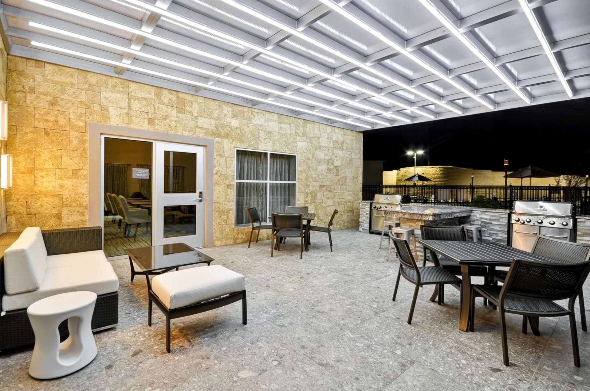Homewood Suites by Hilton Tyler interior in Tyler, TX — gallery photo 2