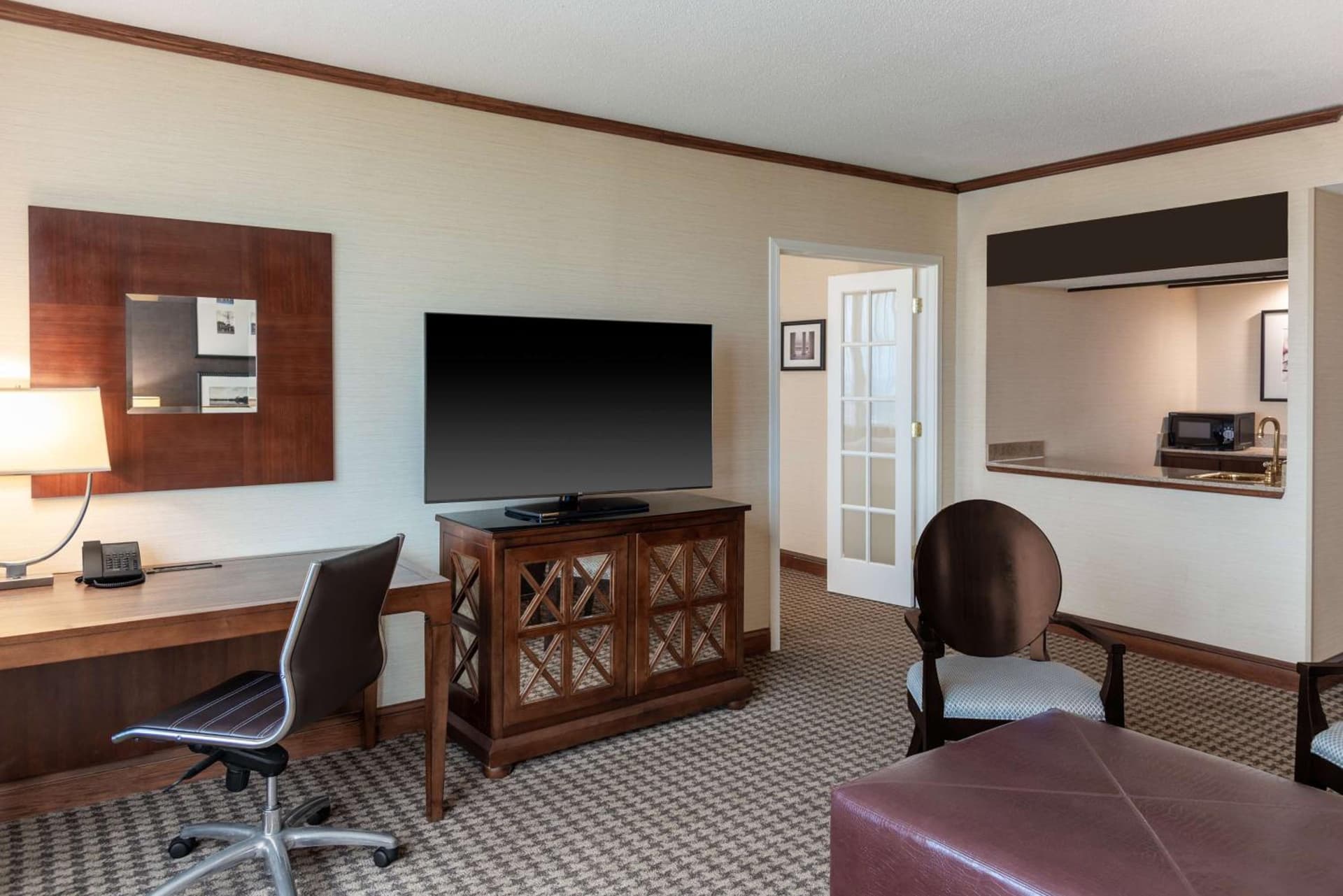 Hilton Alexandria Mark Center gallery photo in Alexandria, VA — image 37