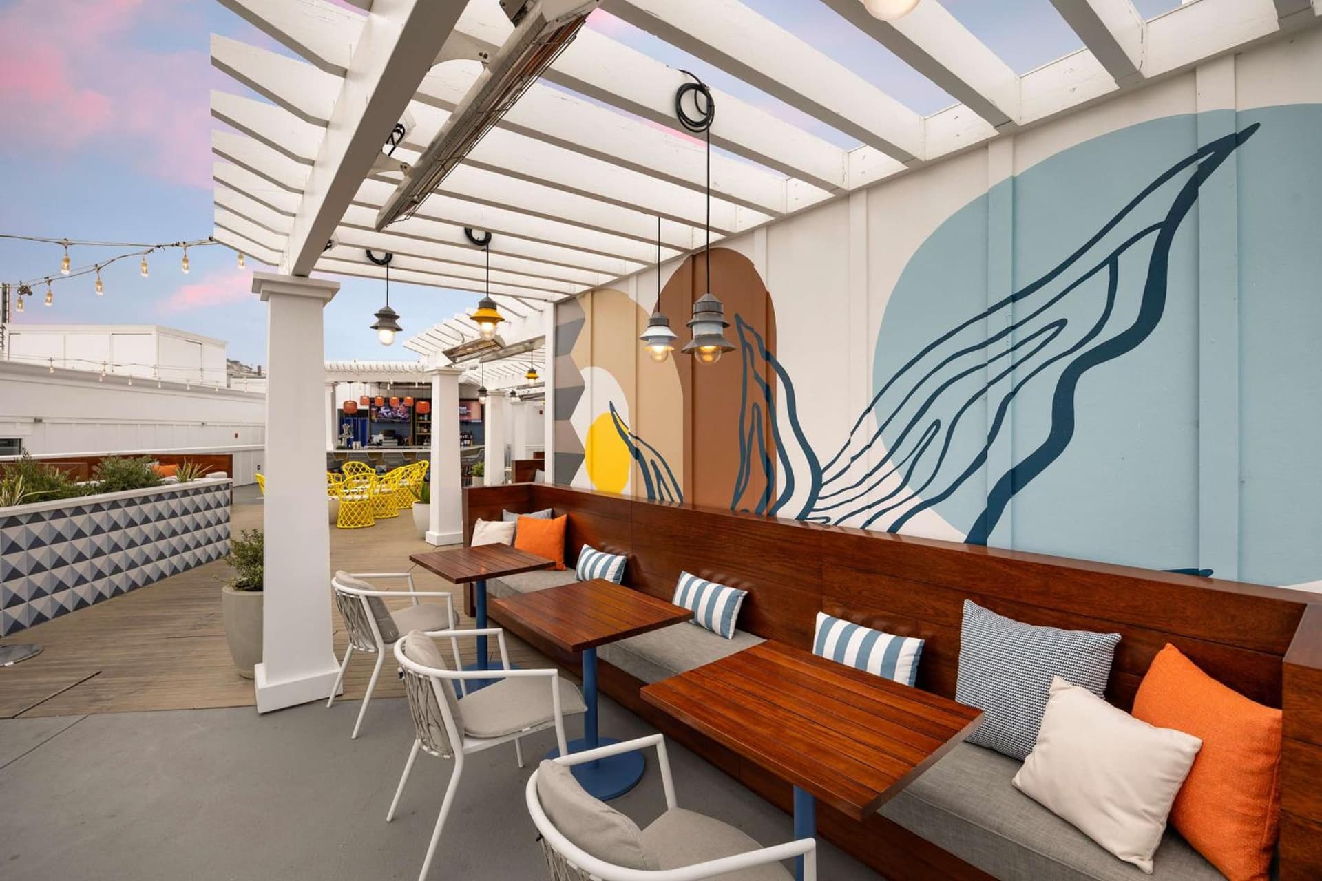 Inn at the Pier Pismo Beach, Curio Collection by Hilton gallery photo in Pismo Beach, CA — image 22