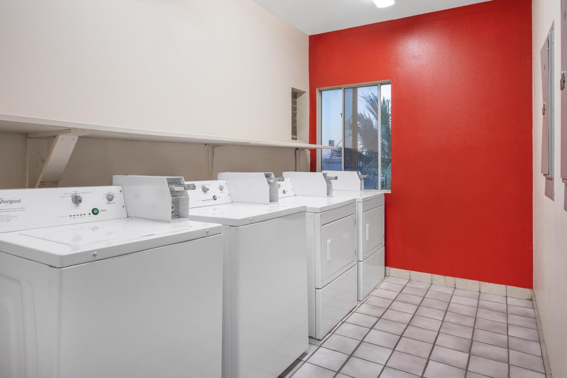 Ramada by Wyndham Bakersfield gallery photo in Bakersfield, CA — image 39