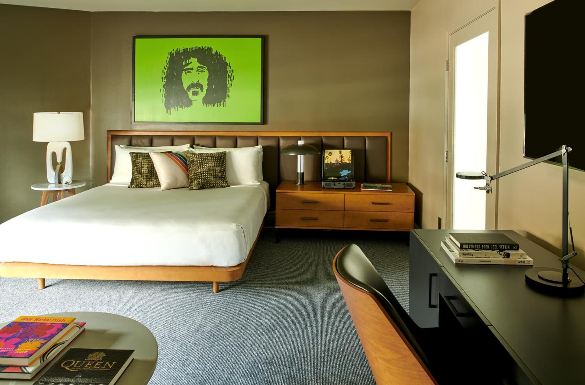 Hotel Ziggy On Sunset gallery photo in Los Angeles, CA — image 16