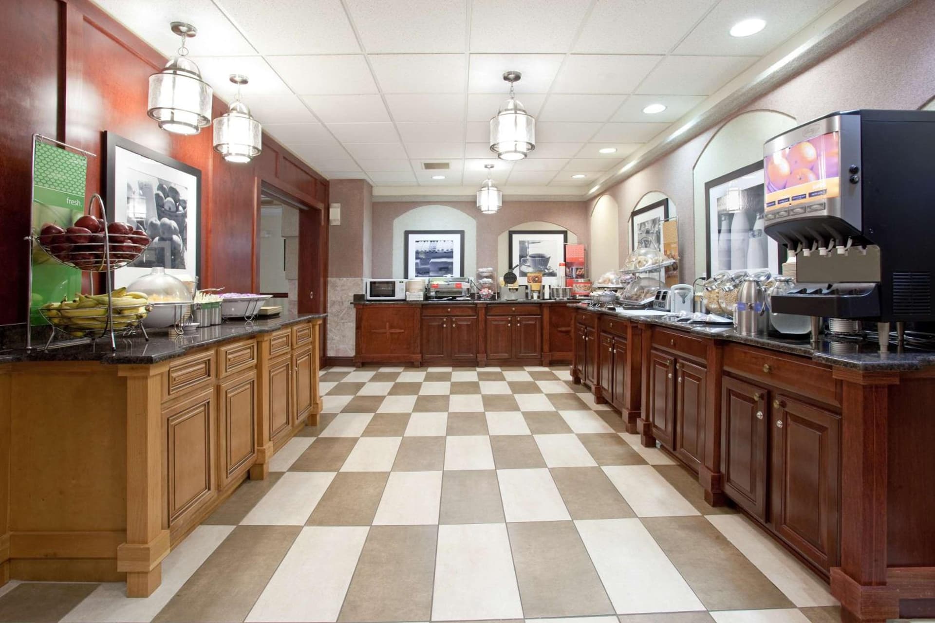 Hampton Inn Bowling Green gallery photo in Bowling Green, OH — image 14