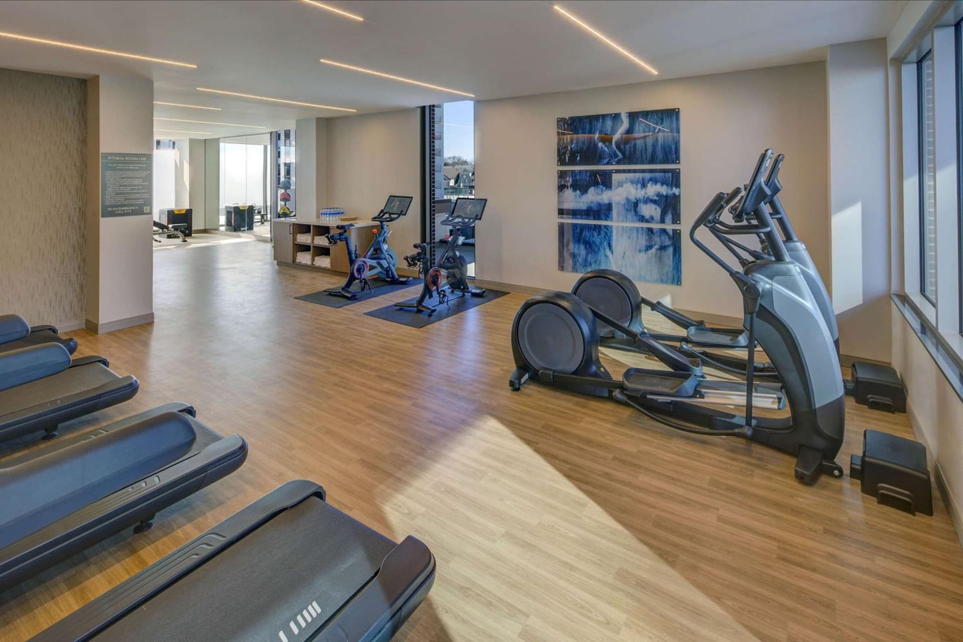 Embassy Suites By Hilton Virginia Beach Oceanfront Resort gallery photo in Virginia Beach, VA — image 22