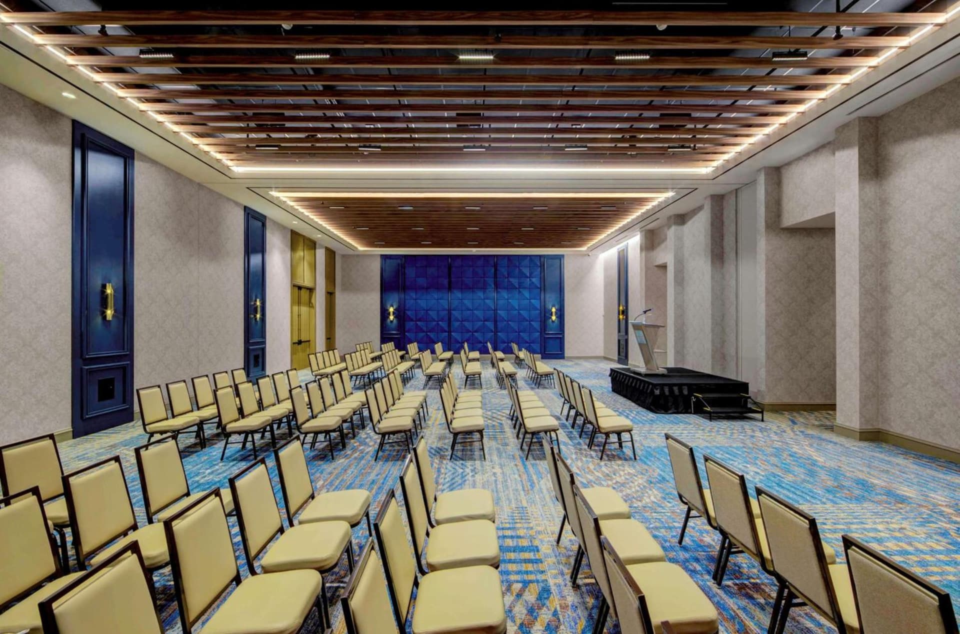 Embassy Suites By Hilton Virginia Beach Oceanfront Resort gallery photo in Virginia Beach, VA — image 32