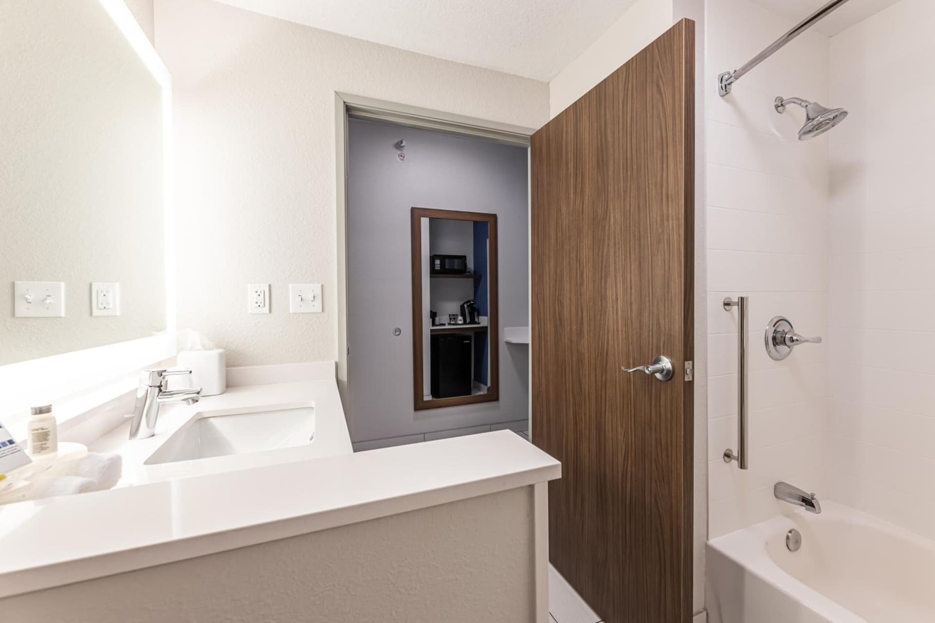 Holiday Inn Express & Suites - Rantoul by IHG property views in Rantoul, IL — gallery photo 3