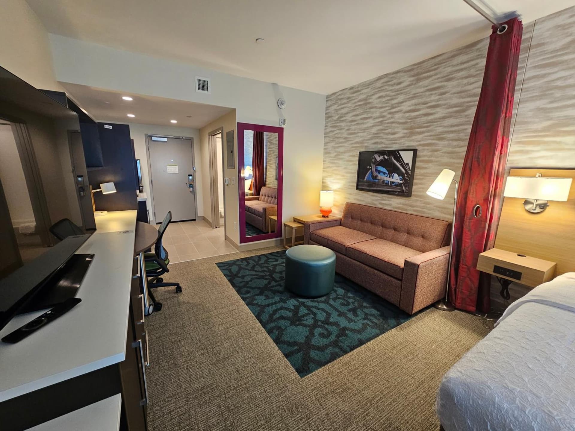 Home2 Suites By Hilton Allentown Bethlehem Airport gallery photo in Bethlehem, PA — image 11