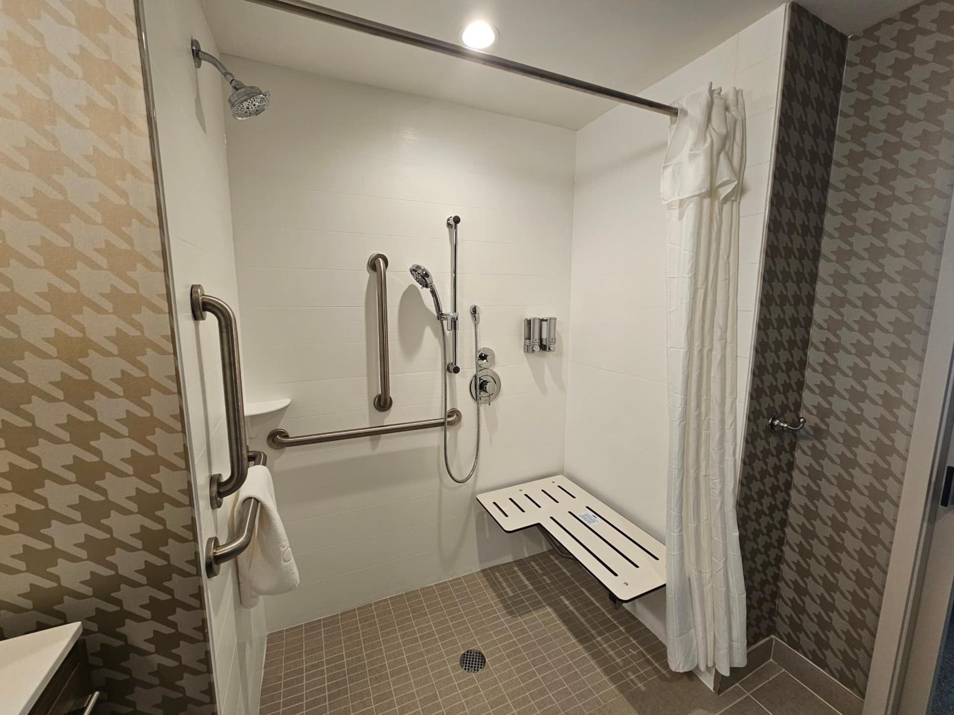 Home2 Suites By Hilton Allentown Bethlehem Airport gallery photo in Bethlehem, PA — image 47