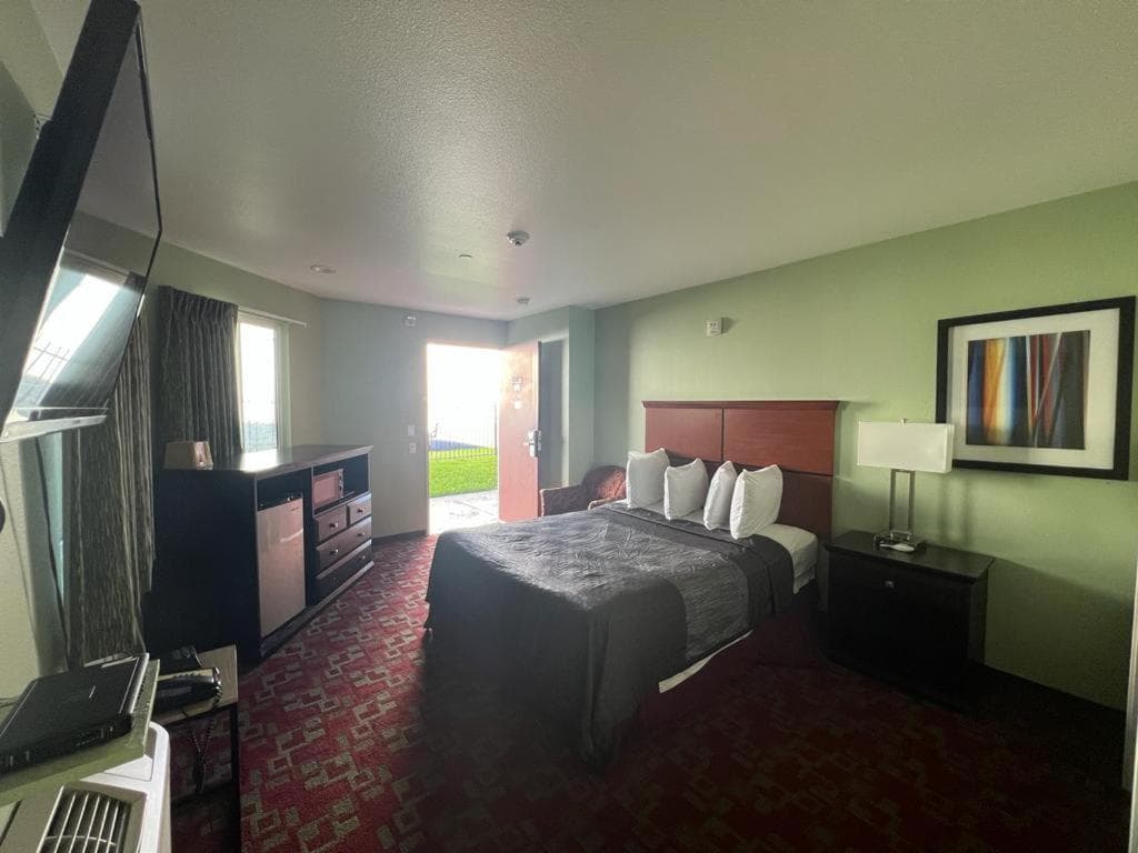 Rancho California Inn Temecula interior in Temecula, CA — gallery photo 2