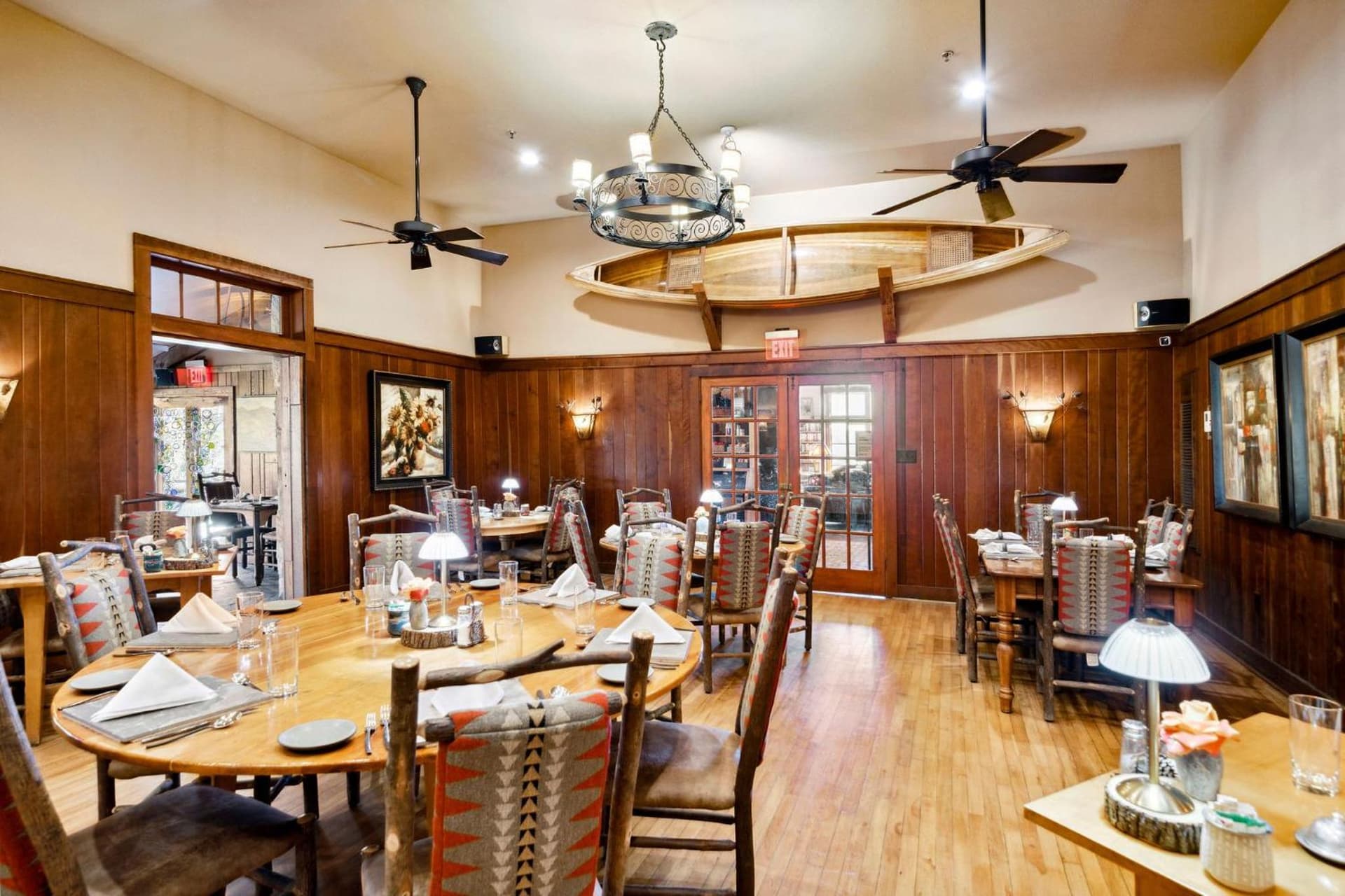 Snowbird Mountain Lodge - All-Inclusive Adventure interior in Robbinsville, NC — gallery photo 2