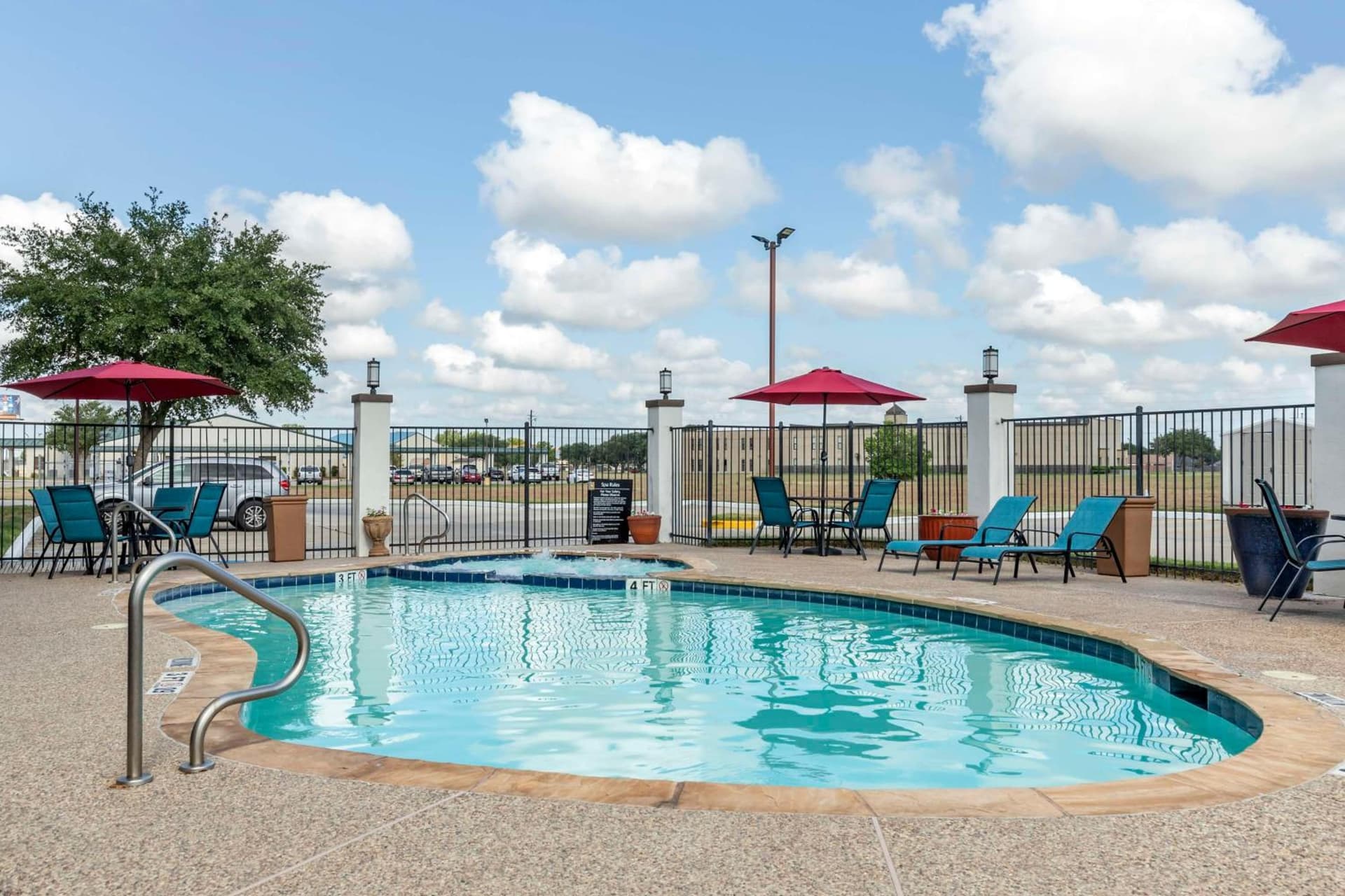 Best Western Plus Victoria Inn & Suites interior in Victoria, TX — gallery photo 2