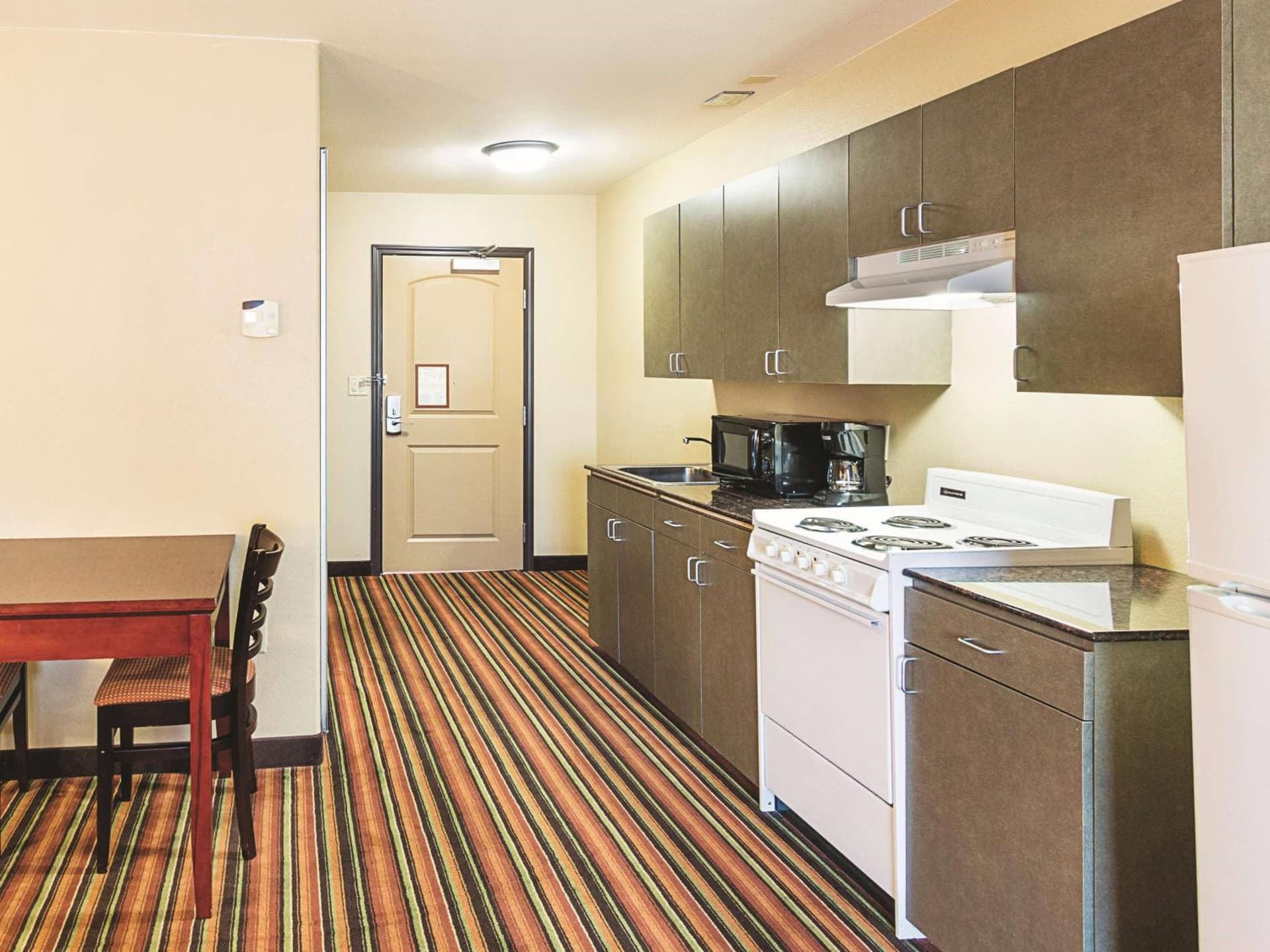 La Quinta by Wyndham Woodway - Waco South gallery photo in Waco, TX — image 39