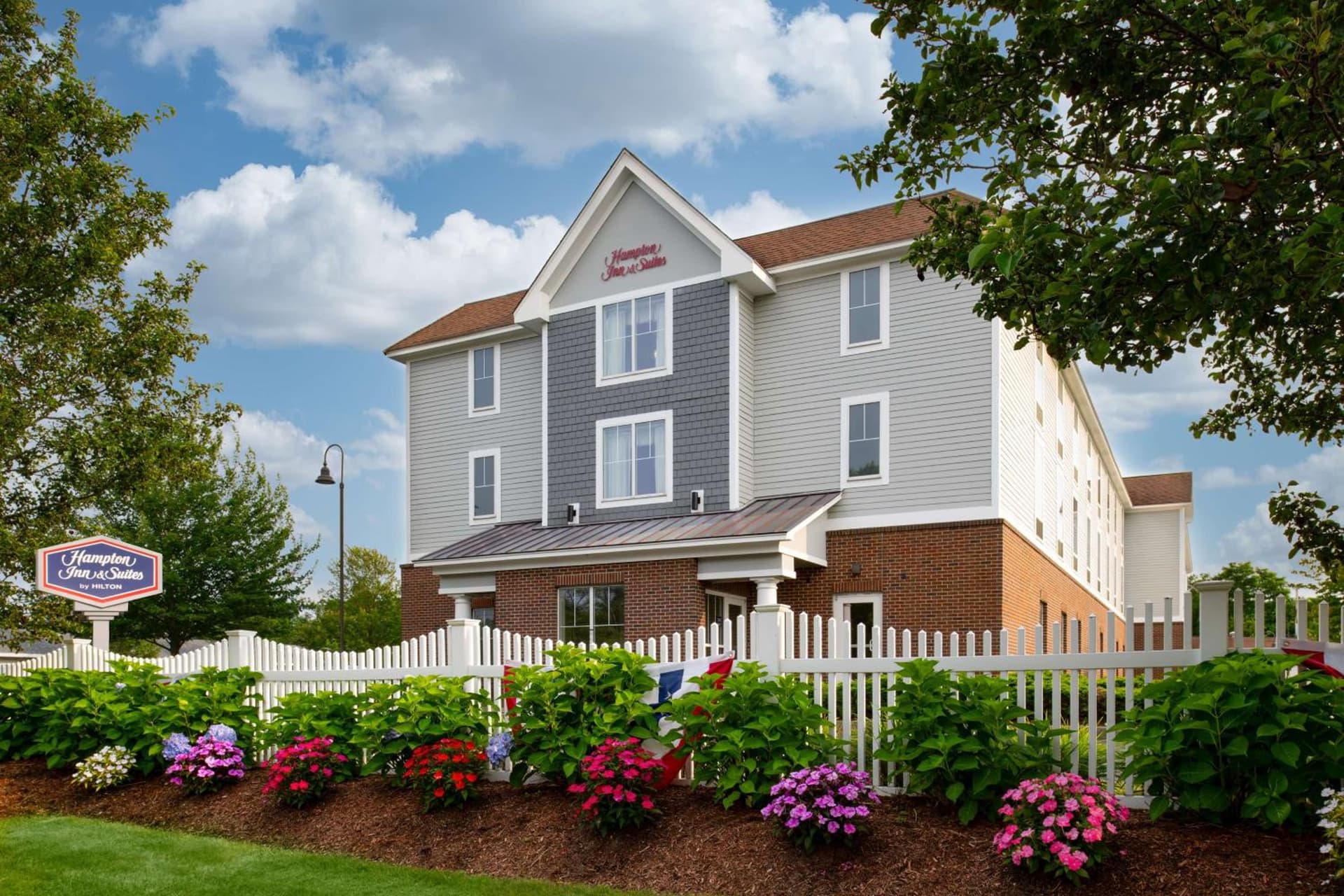Hampton Inn & Suites - Cape Cod / West Yarmouth featured exterior or lobby in West Yarmouth, MA — similar hotel