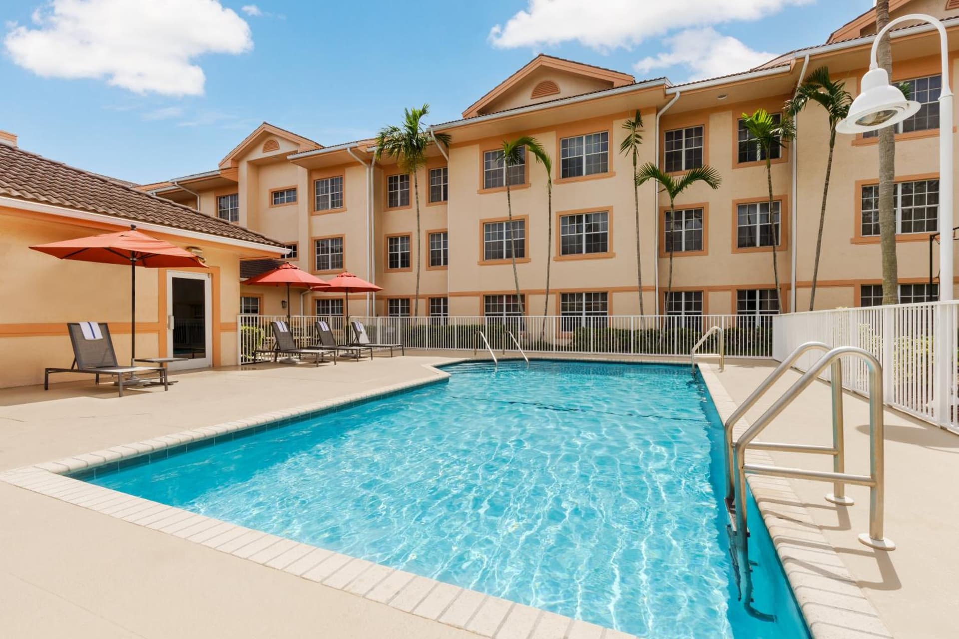 Residence Inn by Marriott West Palm Beach interior in West Palm Beach, FL — gallery photo 2