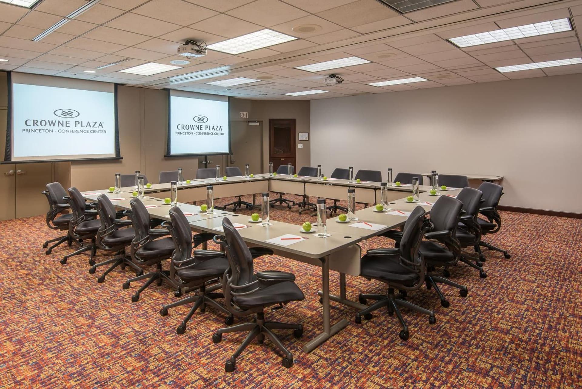 Crowne Plaza Princeton - Conference Center by IHG gallery photo in Princeton, NJ — image 18