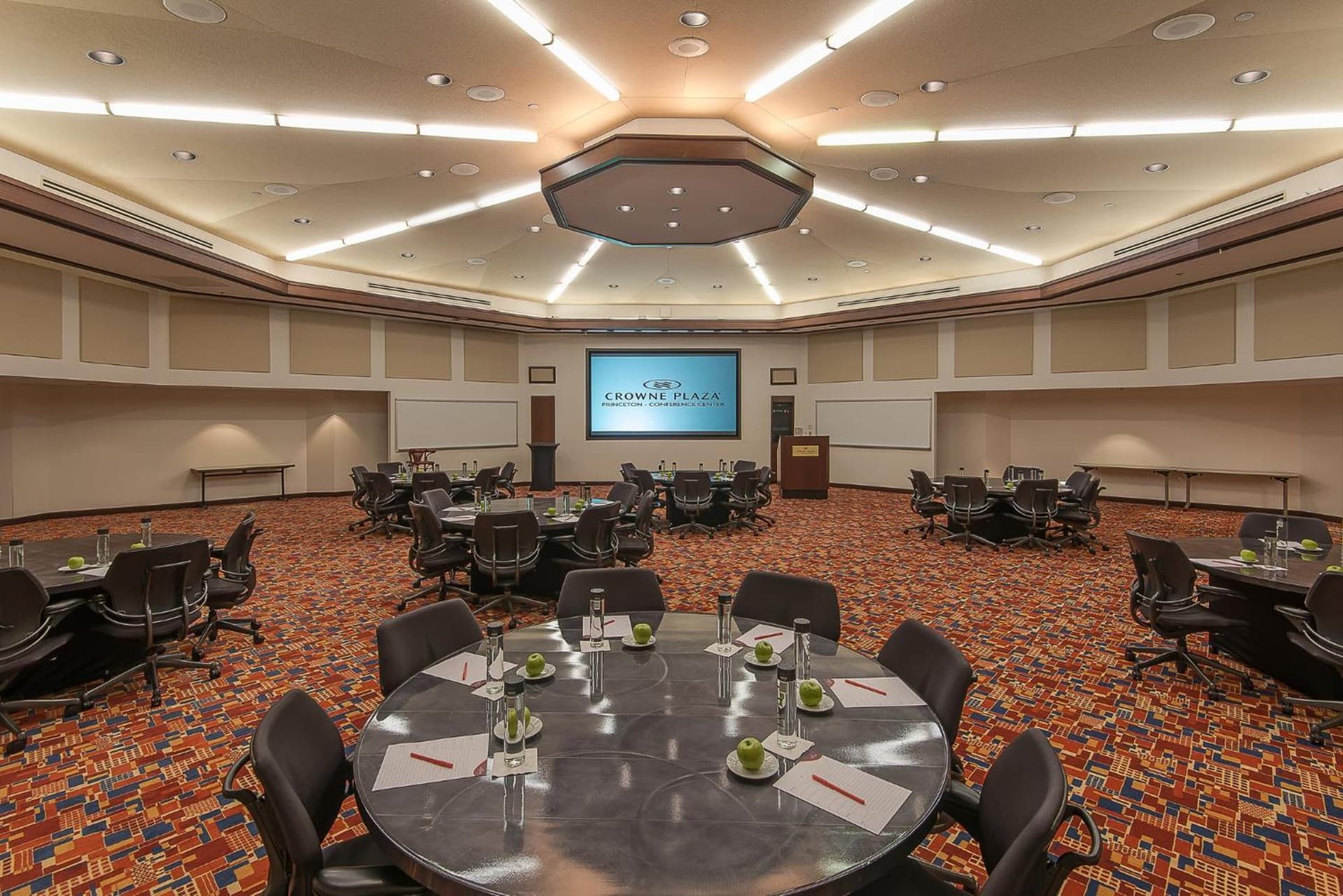 Crowne Plaza Princeton - Conference Center by IHG gallery photo in Princeton, NJ — image 56