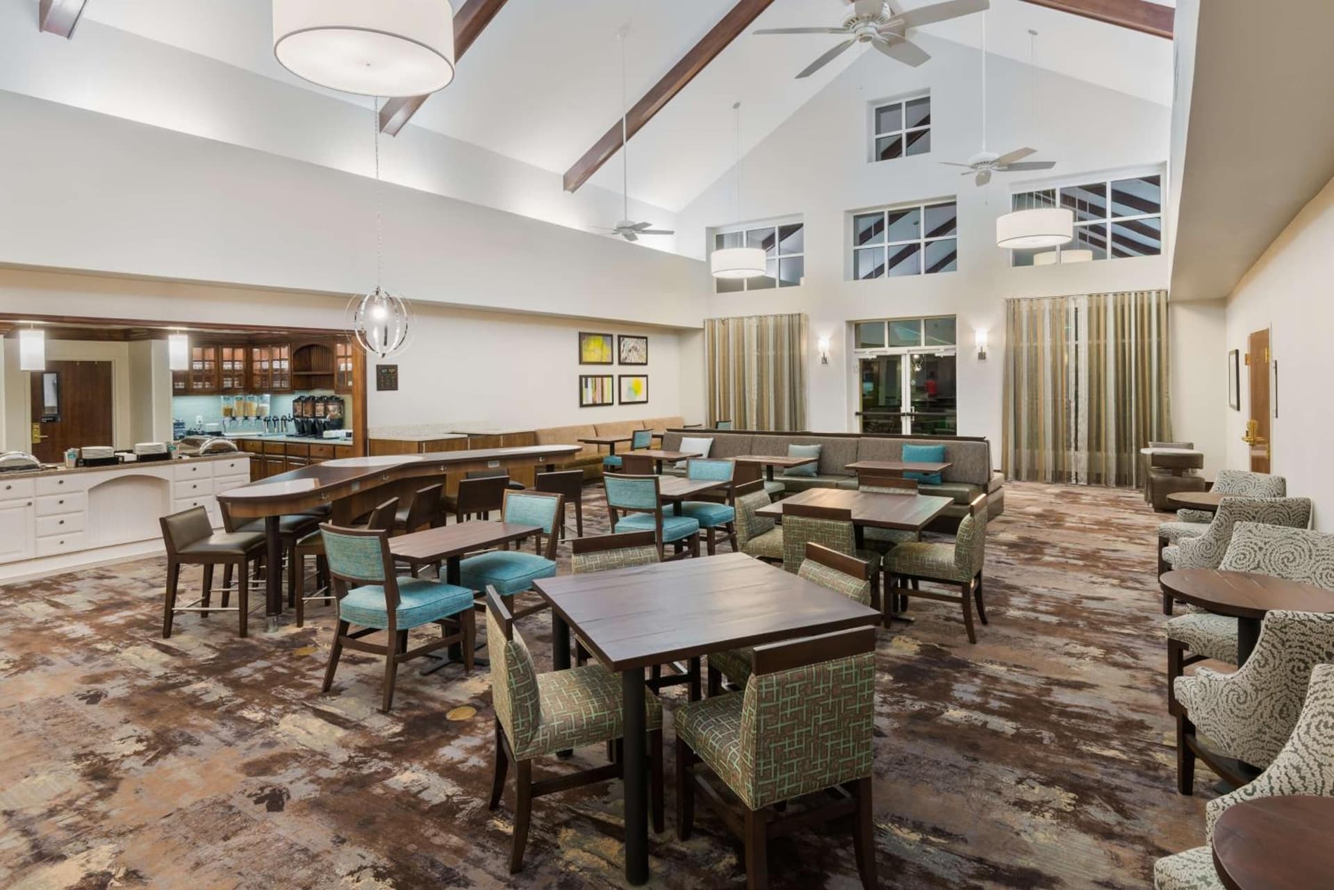 Homewood Suites by Hilton Baton Rouge property views in Baton Rouge, LA — gallery photo 3