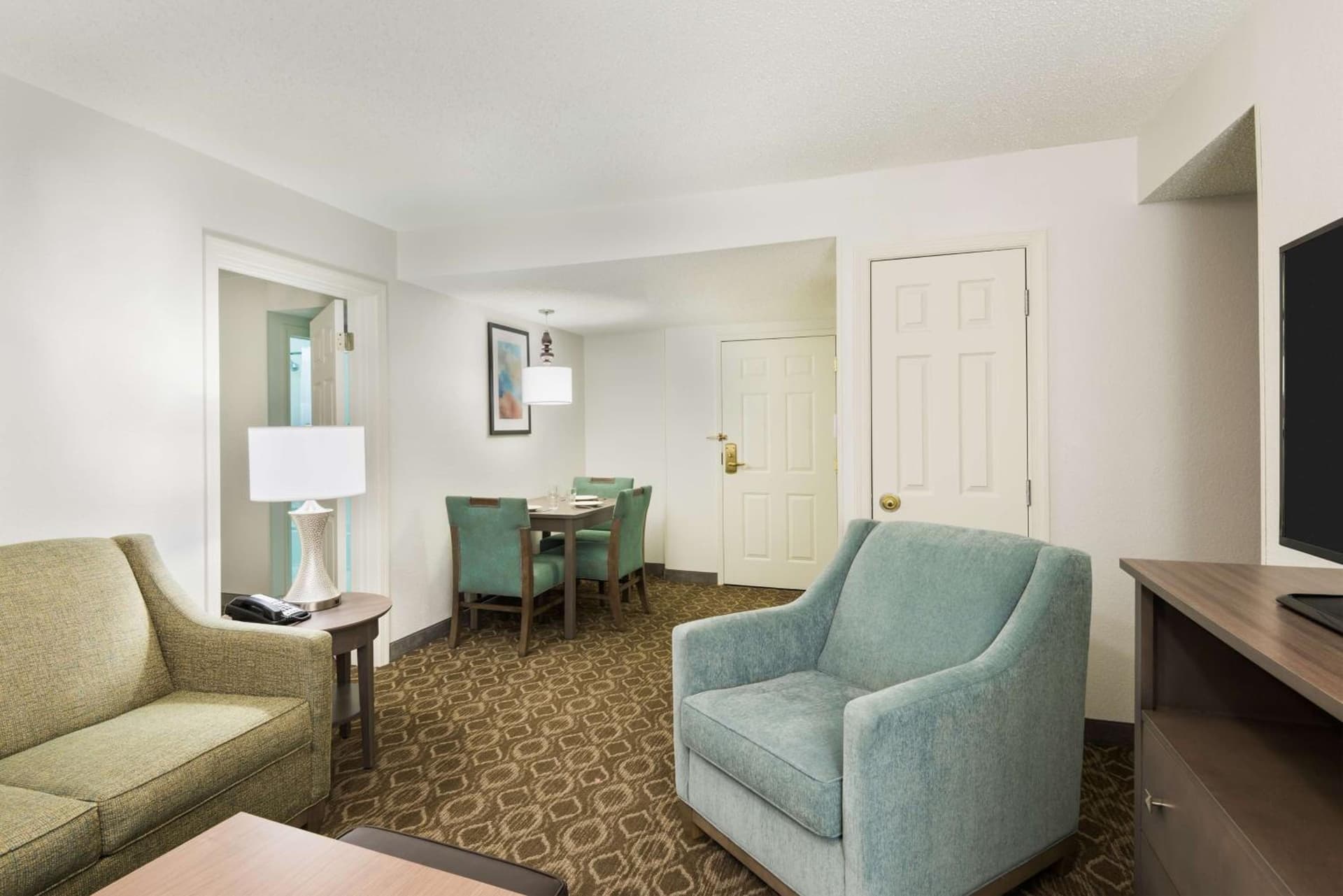 Homewood Suites by Hilton Baton Rouge interior in Baton Rouge, LA — gallery photo 2